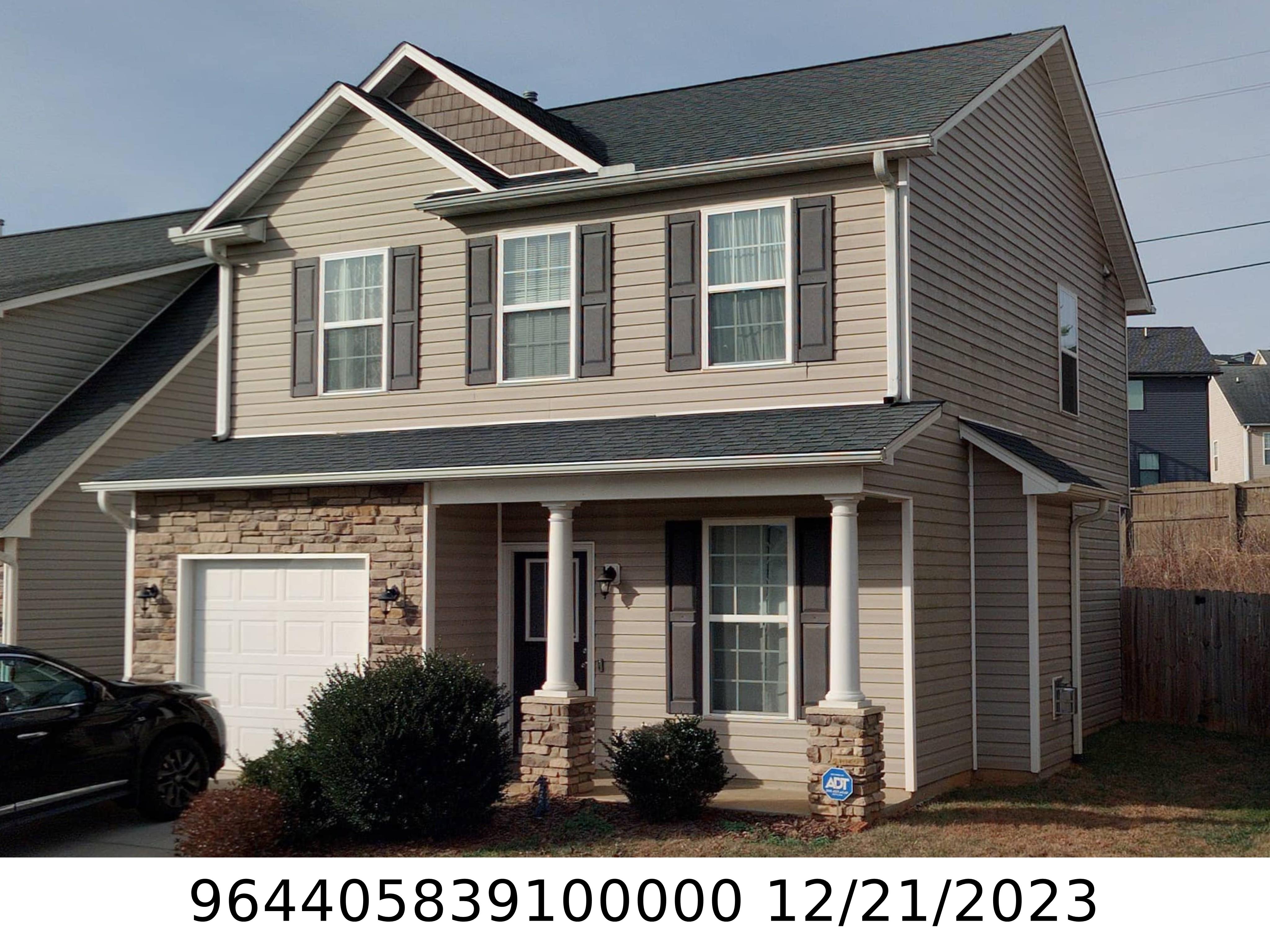 A picture of the property located at 4 DAPHNE DR, ARDEN NC 28704.