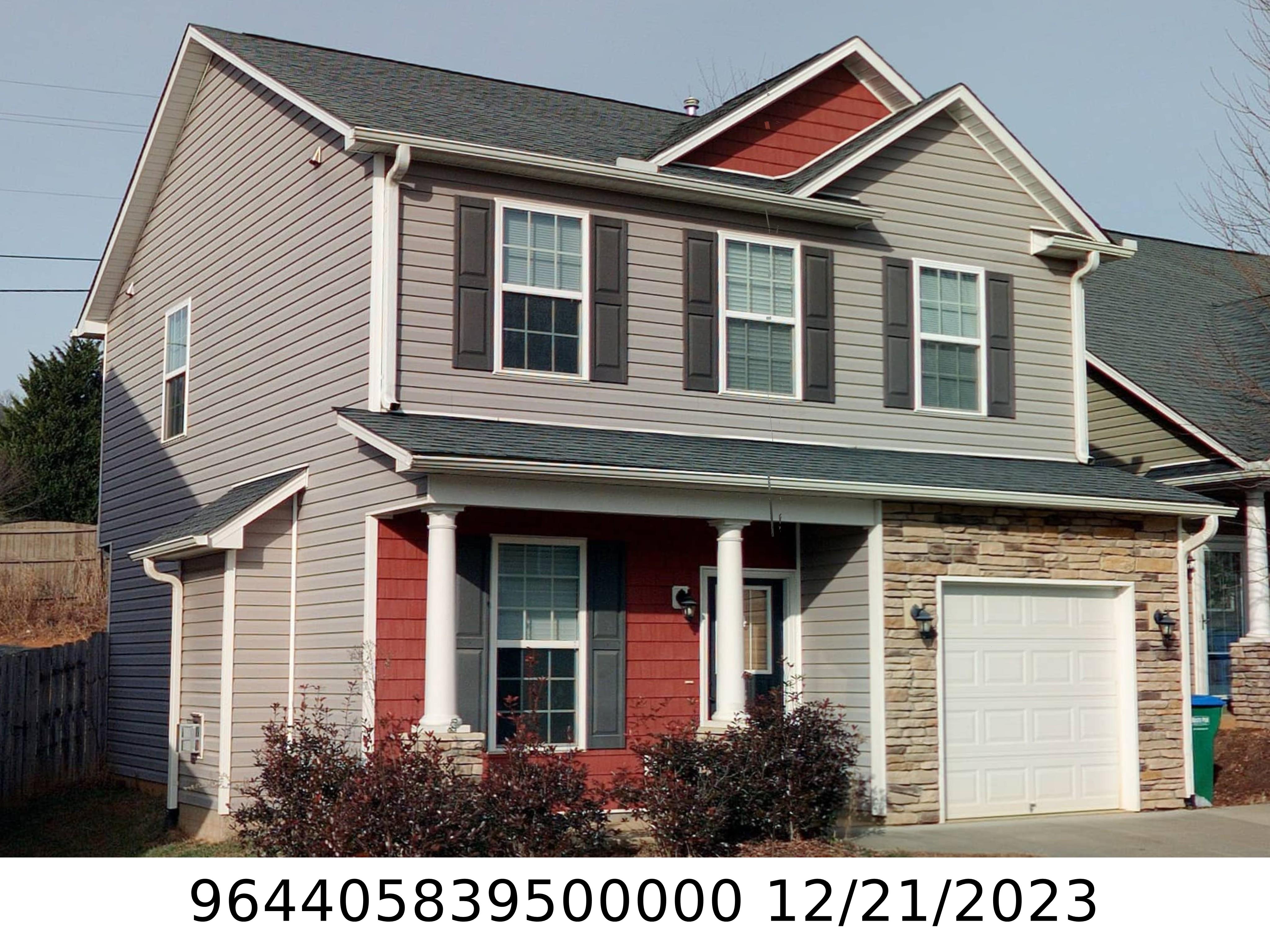 A picture of the property located at 6 DAPHNE DR, ARDEN NC 28704.