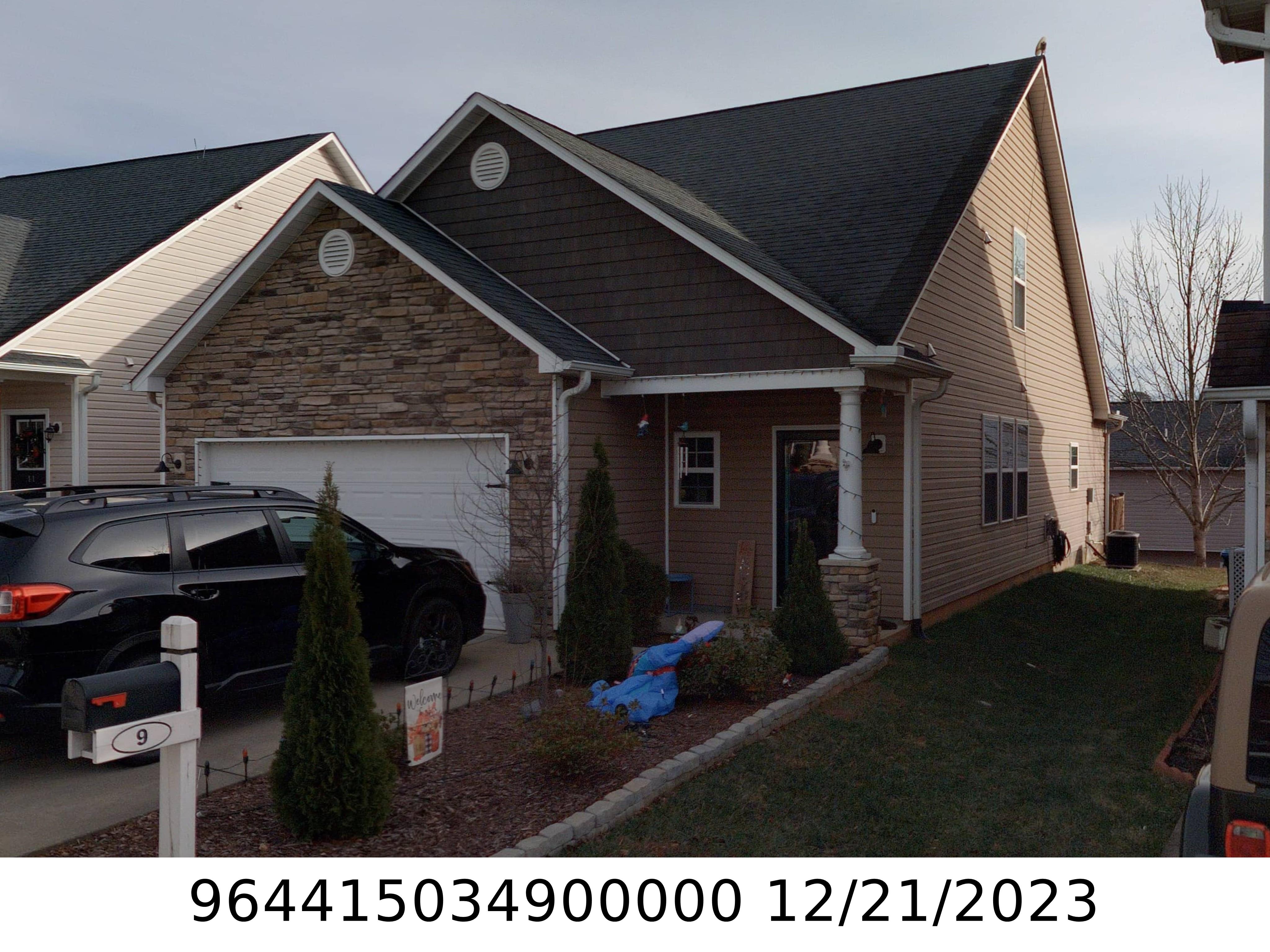 A picture of the property located at 9 DAPHNE DR, ARDEN NC 28704.