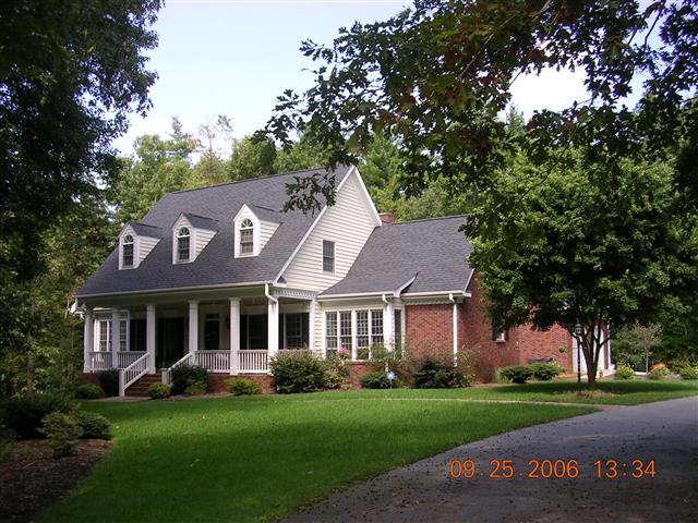 A picture of the property located at 215 SUMNER DR, ARDEN NC 28704.