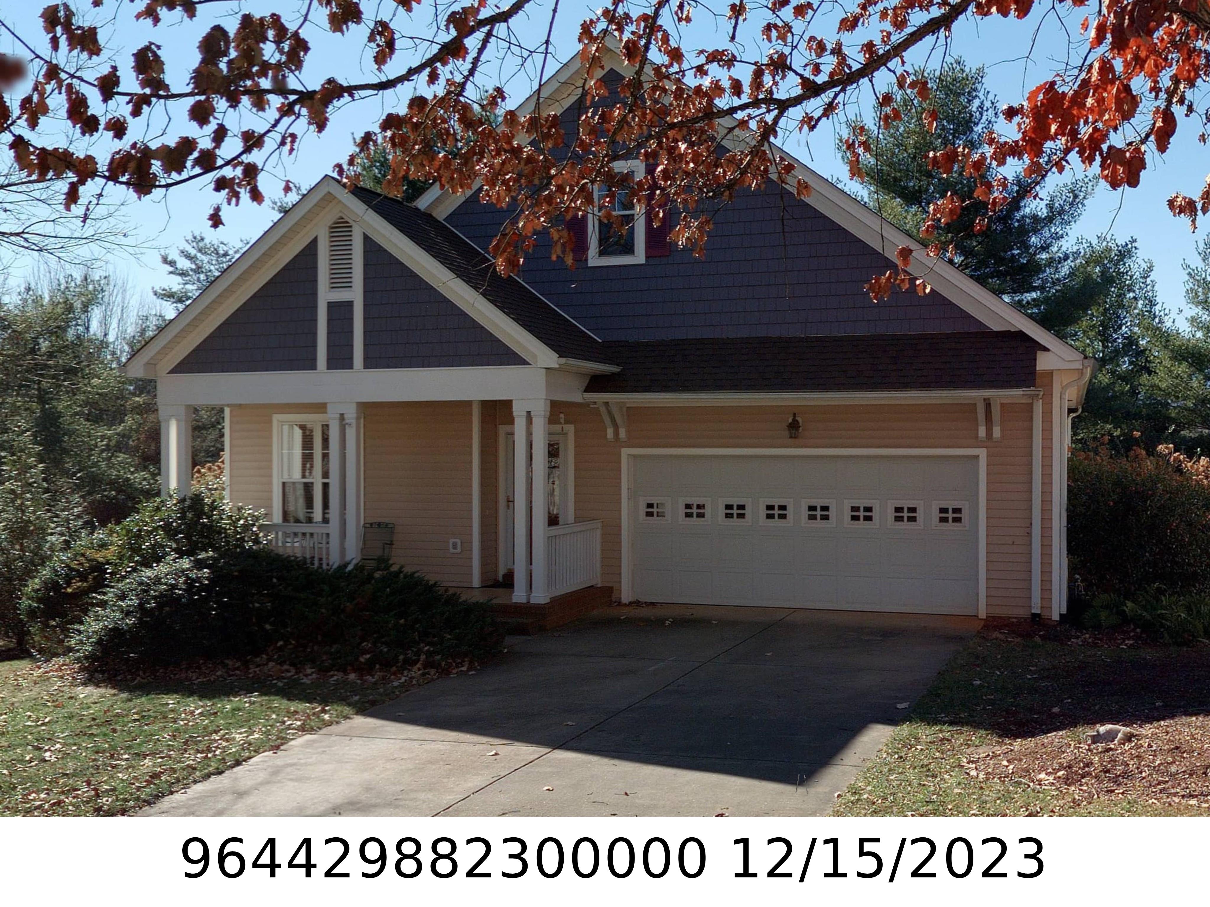 A picture of the property located at 1346 HEATHBROOK CIR, ASHEVILLE NC 28803.