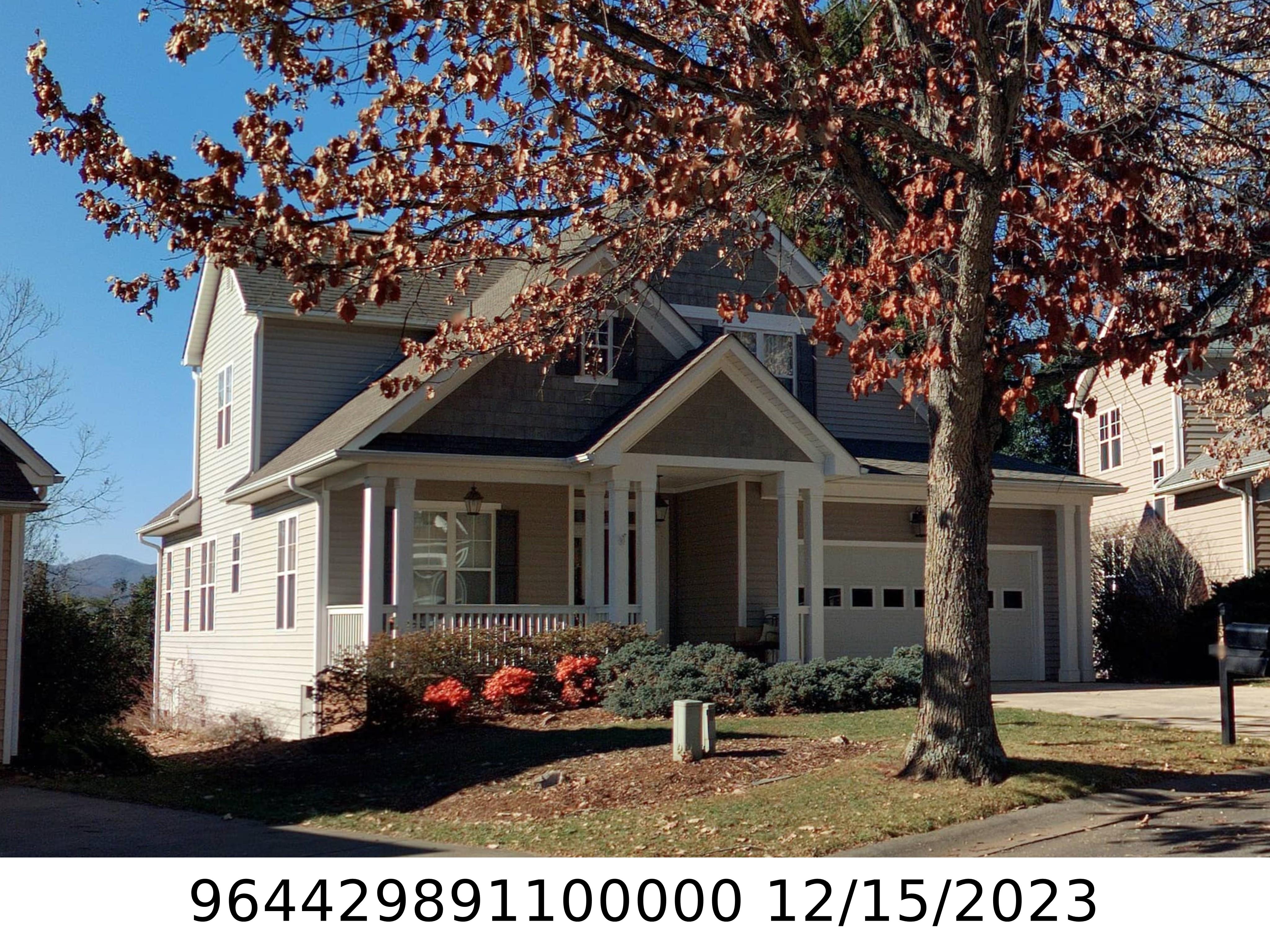 A picture of the property located at 1348 HEATHBROOK CIR, ASHEVILLE NC 28803.