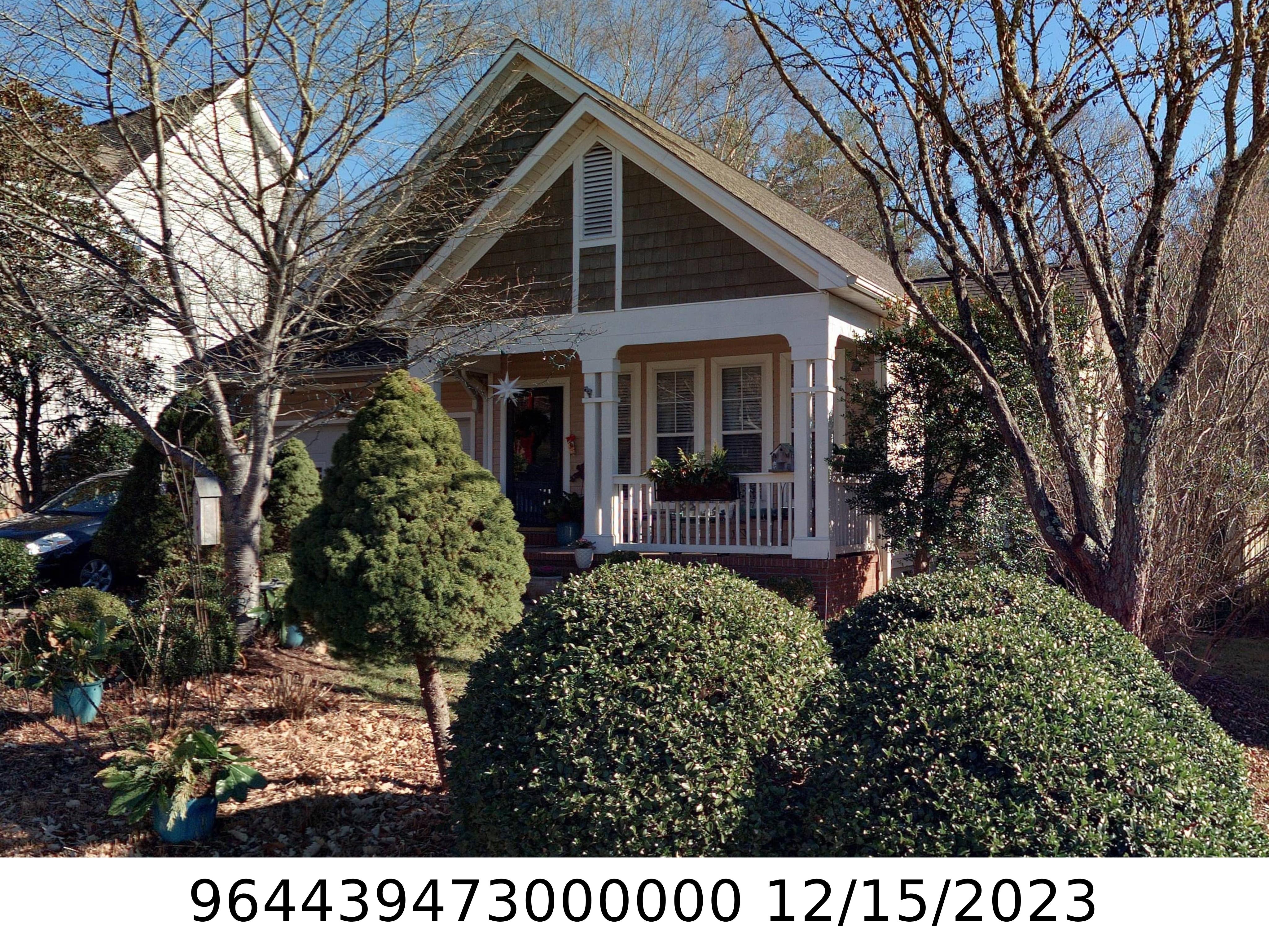 A picture of the property located at 1322 HEATHBROOK CIR, ASHEVILLE NC 28803.