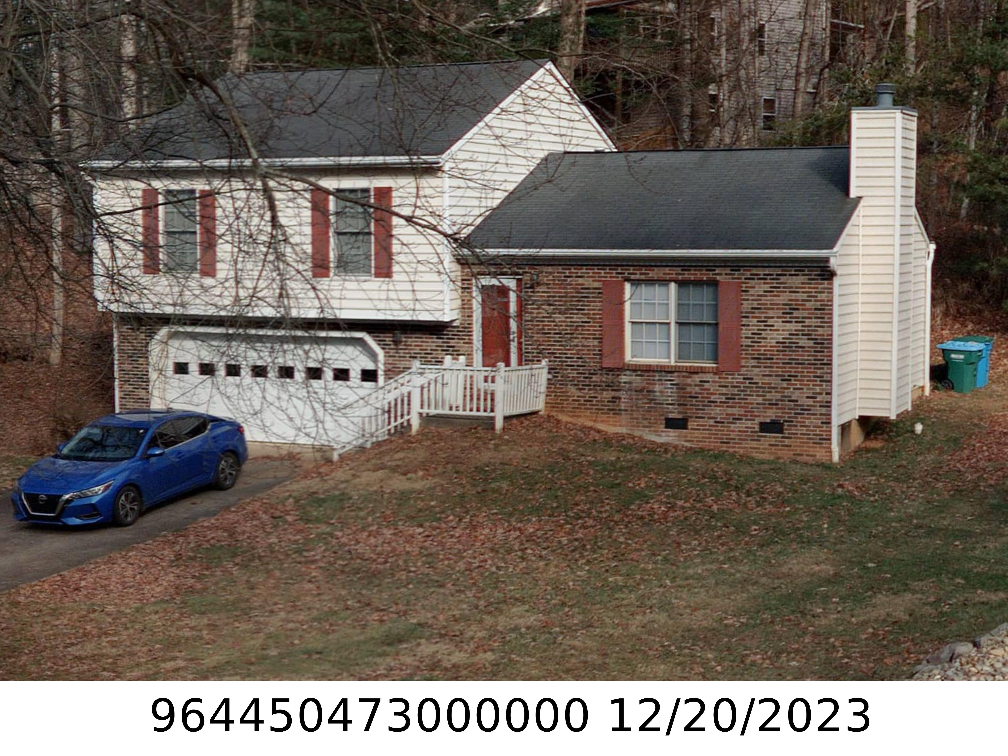 A picture of the property located at 3 FOXBERRY DR, ARDEN NC 28704.
