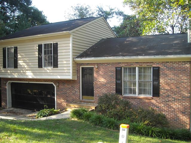 A picture of the property located at 10 FOXBERRY DR, ARDEN NC 28704.