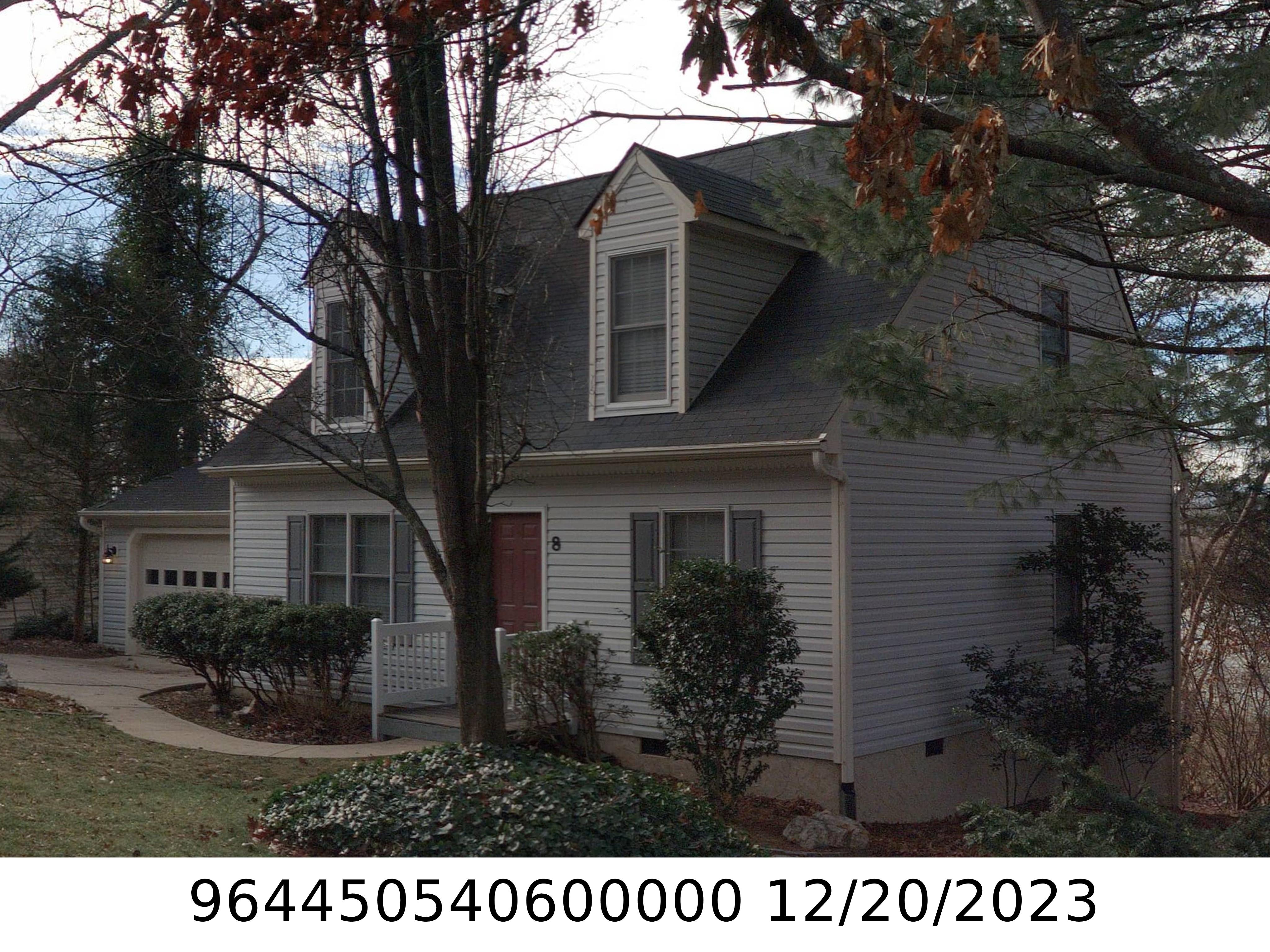 A picture of the property located at 8 FOXBERRY DR, ARDEN NC 28704.