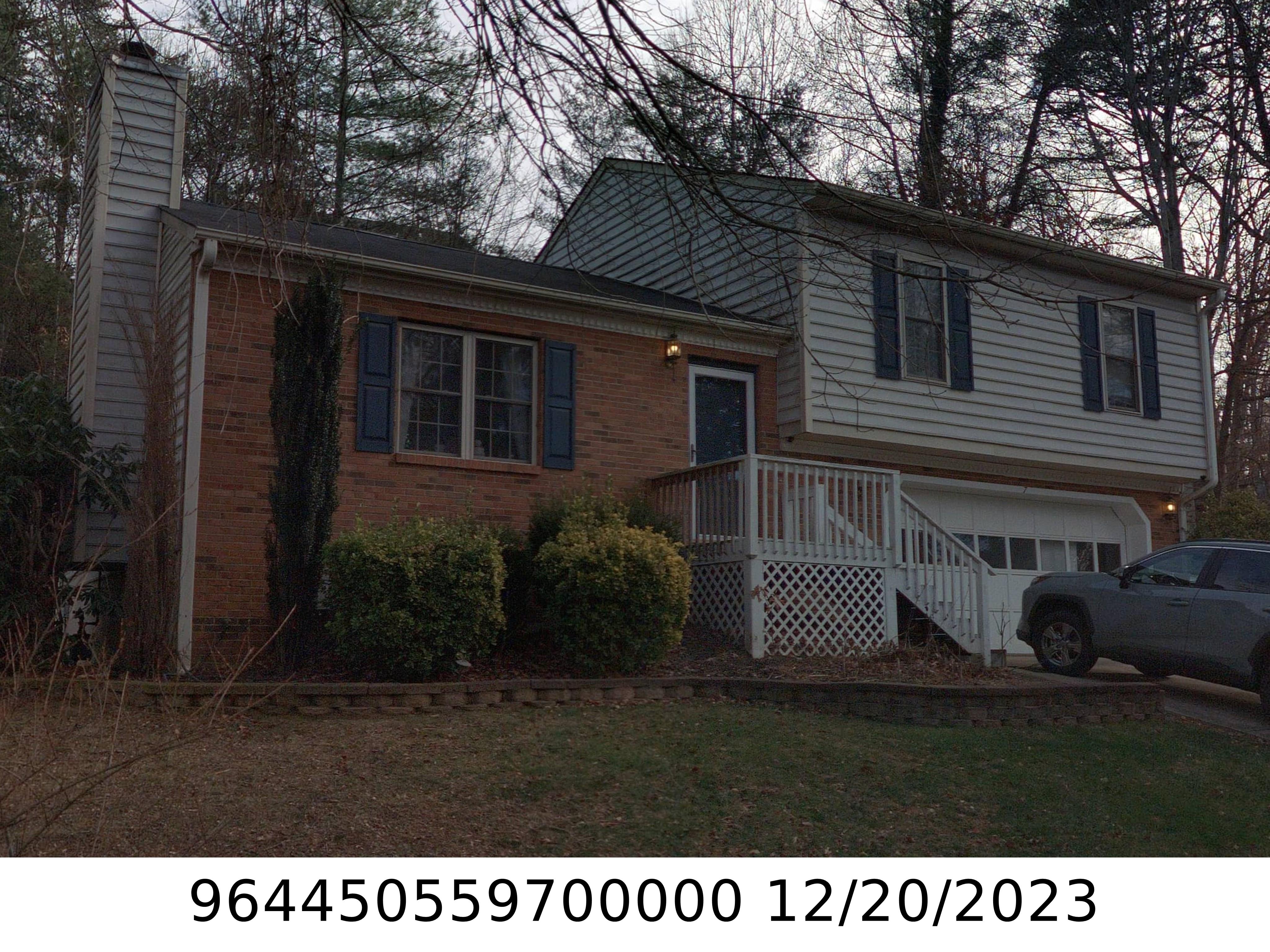 A picture of the property located at 7 FOXBERRY DR, ARDEN NC 28704.