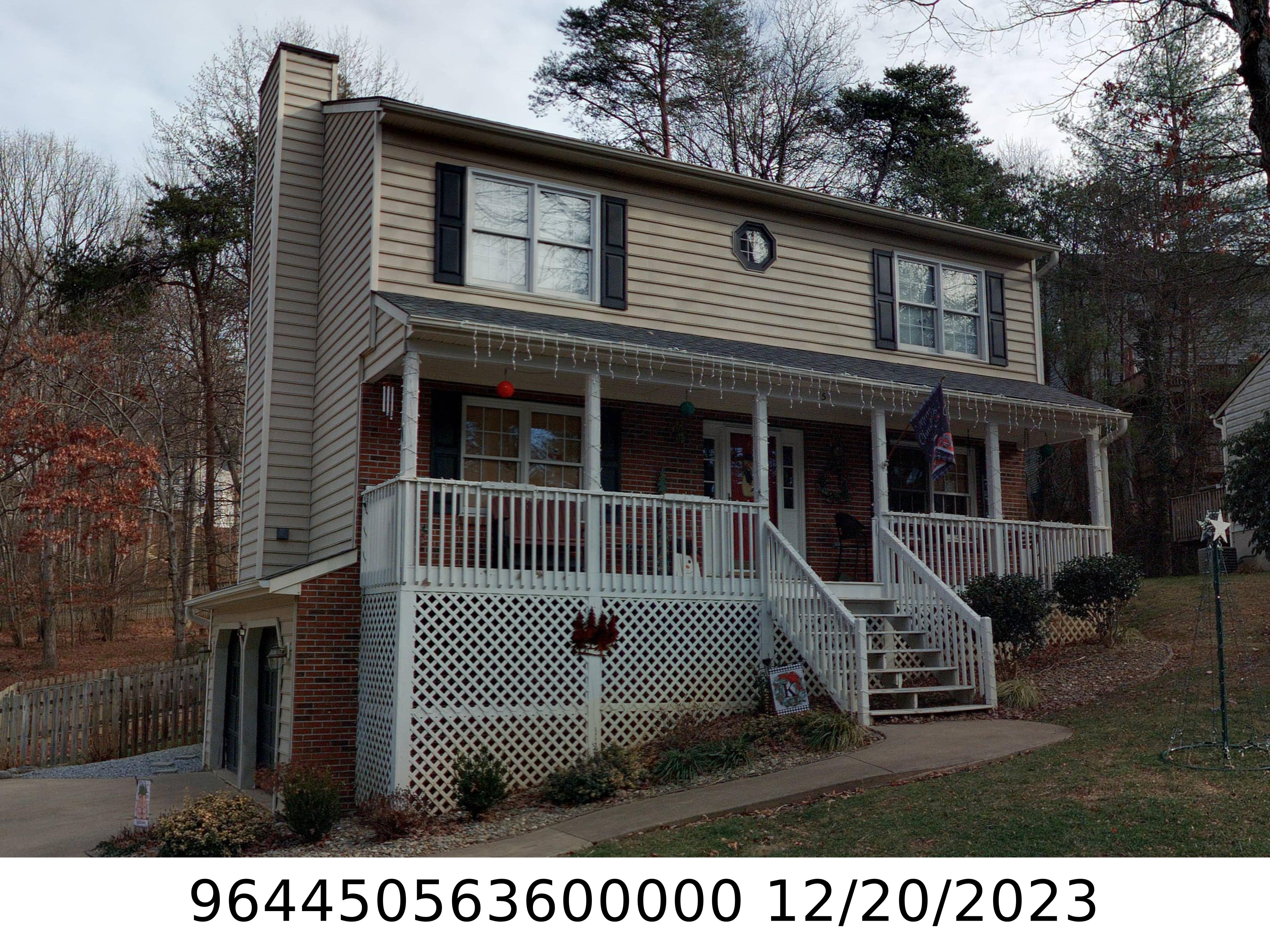 A picture of the property located at 5 FOXBERRY DR, ARDEN NC 28704.