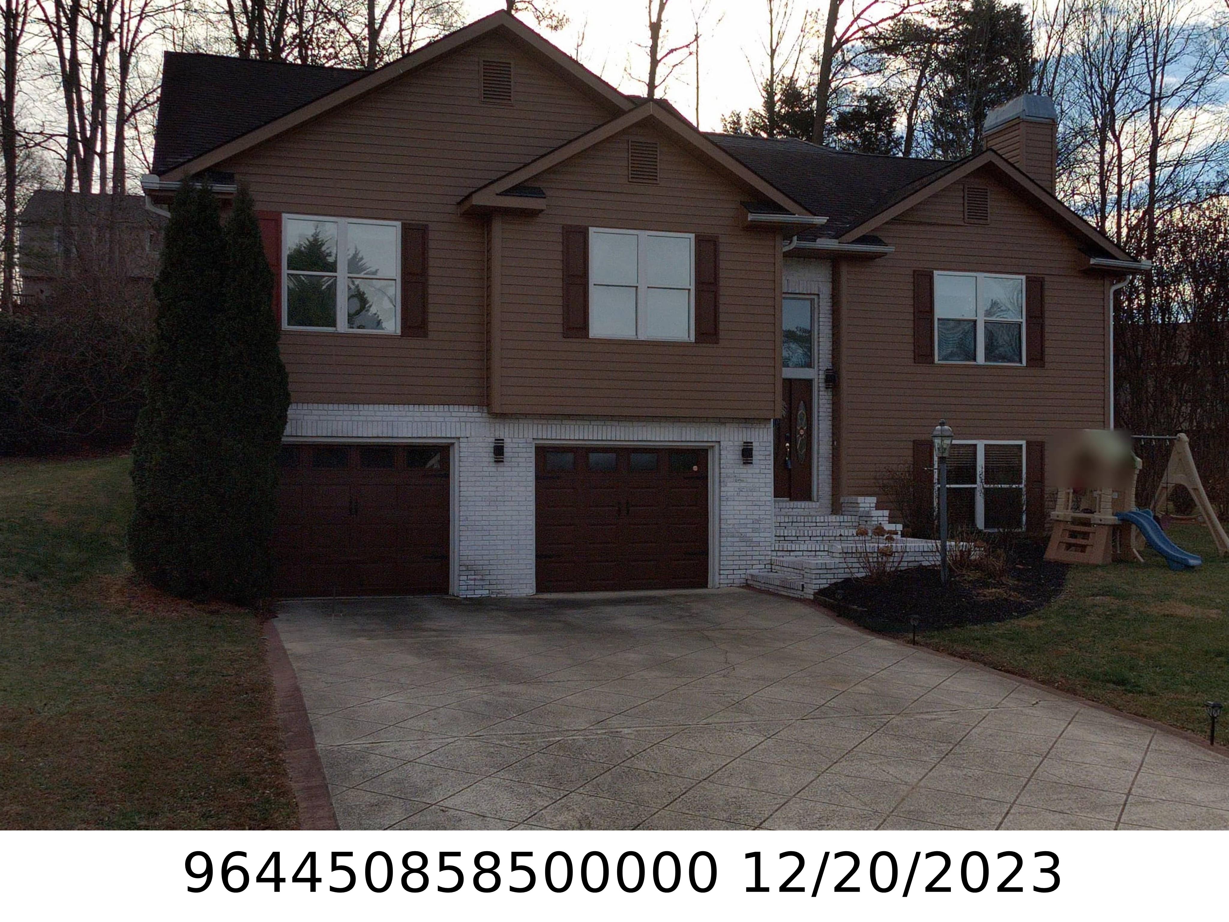 A picture of the property located at 58 WINDING OAK DR, ARDEN NC 28704.