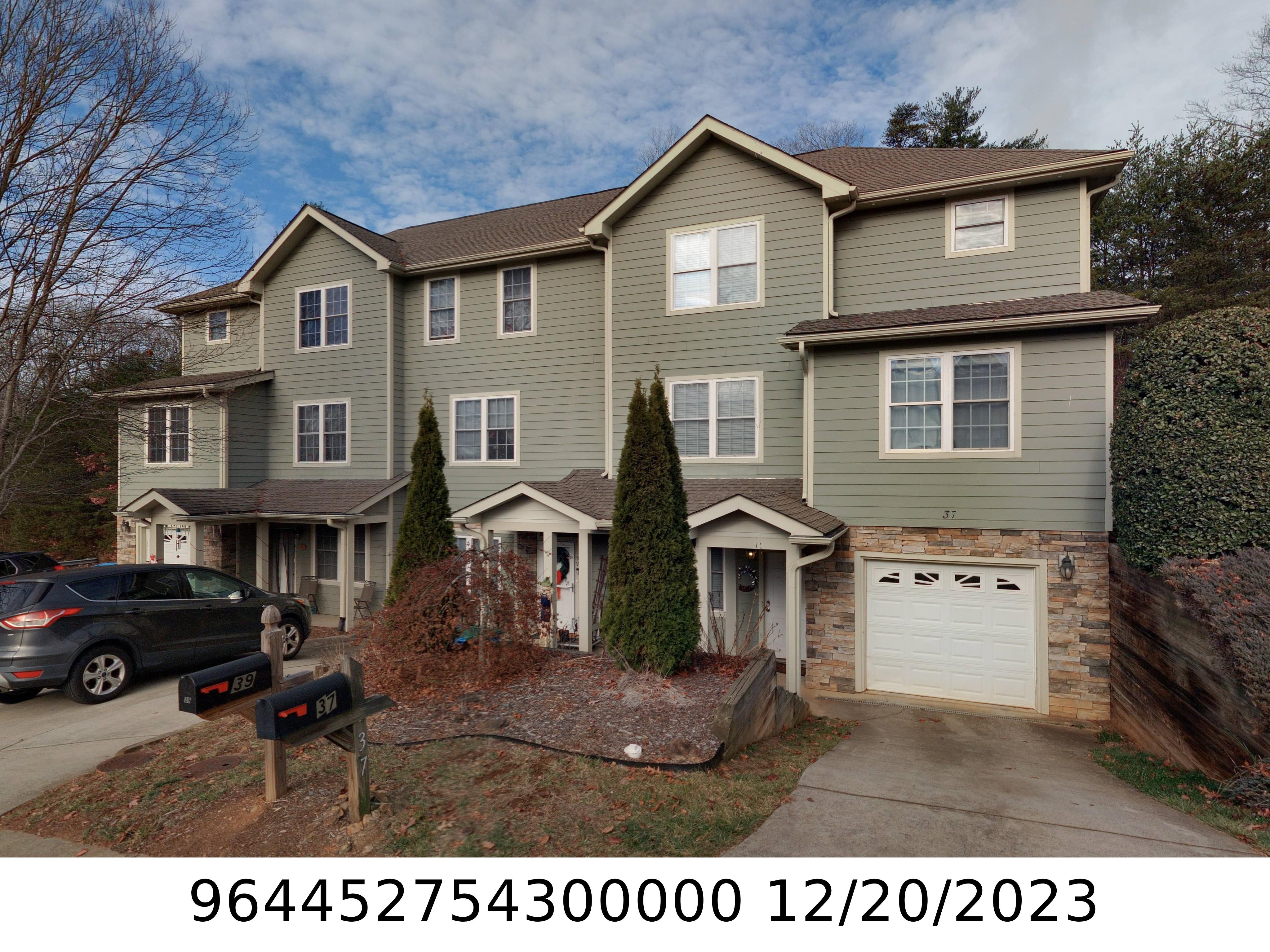 A picture of the property located at 37 ABERDEEN DR, ARDEN NC 28704.