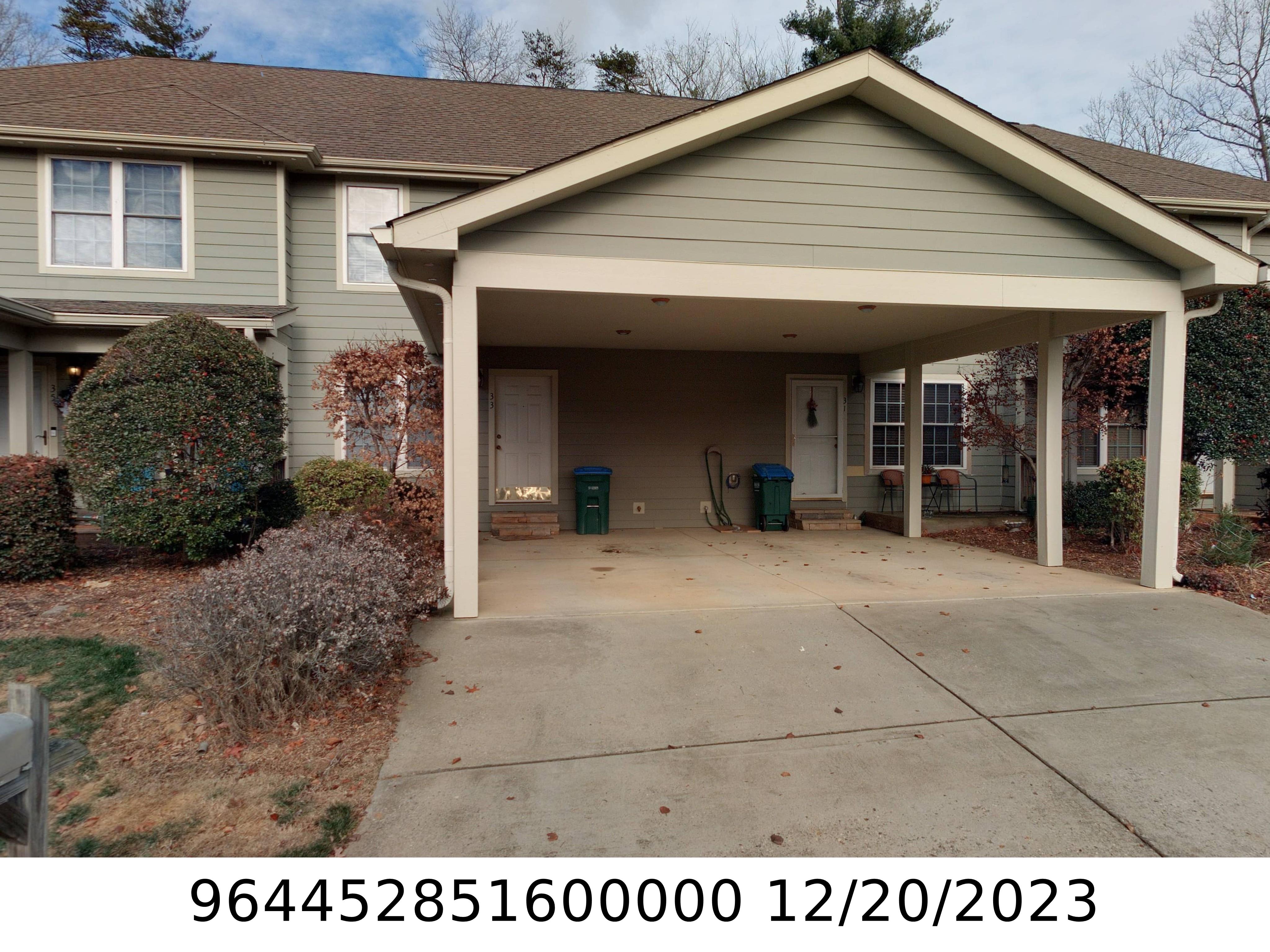 A picture of the property located at 33 ABERDEEN DR, ARDEN NC 28704.