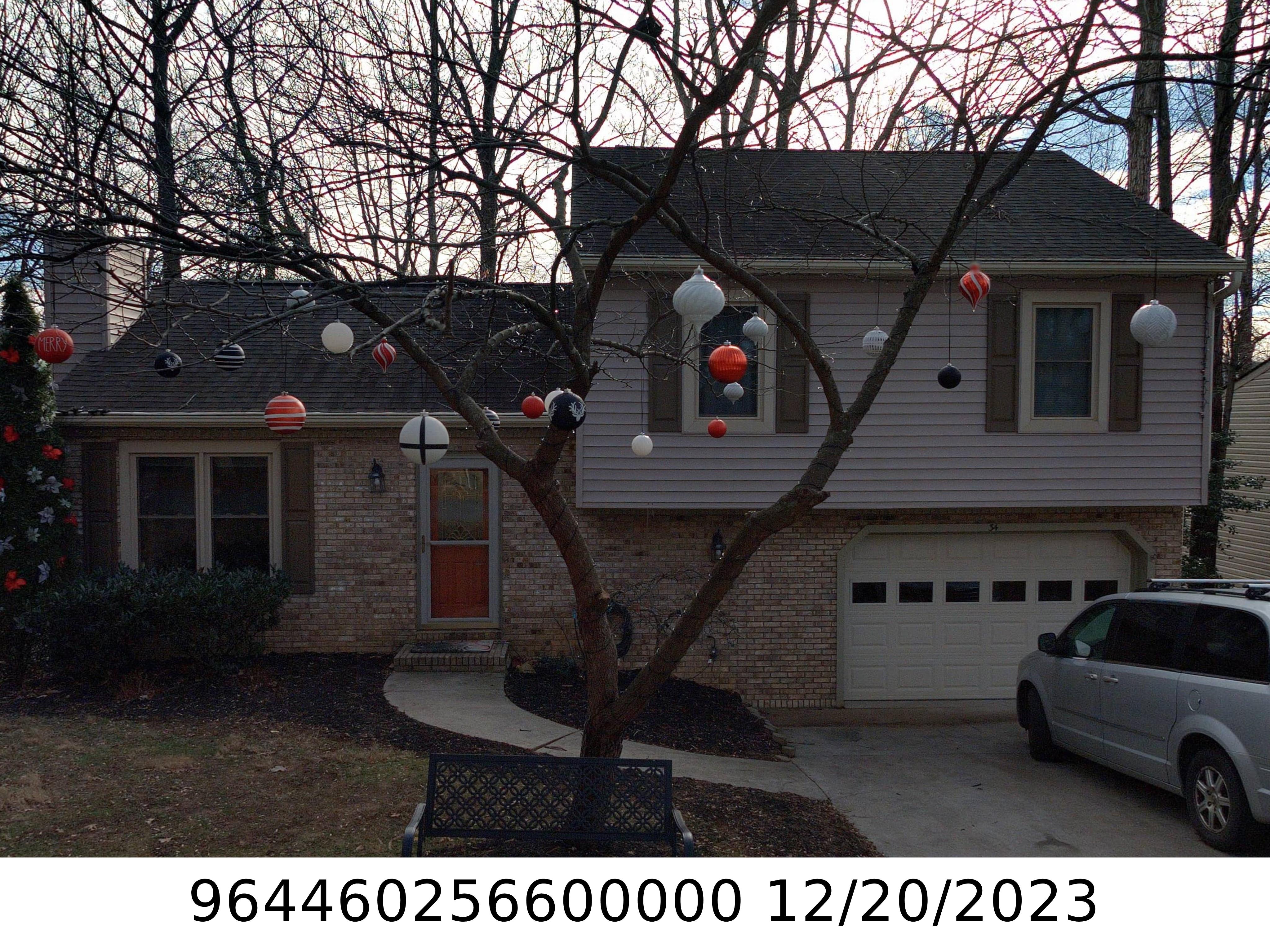 A picture of the property located at 34 FOXBERRY DR, ARDEN NC 28704.
