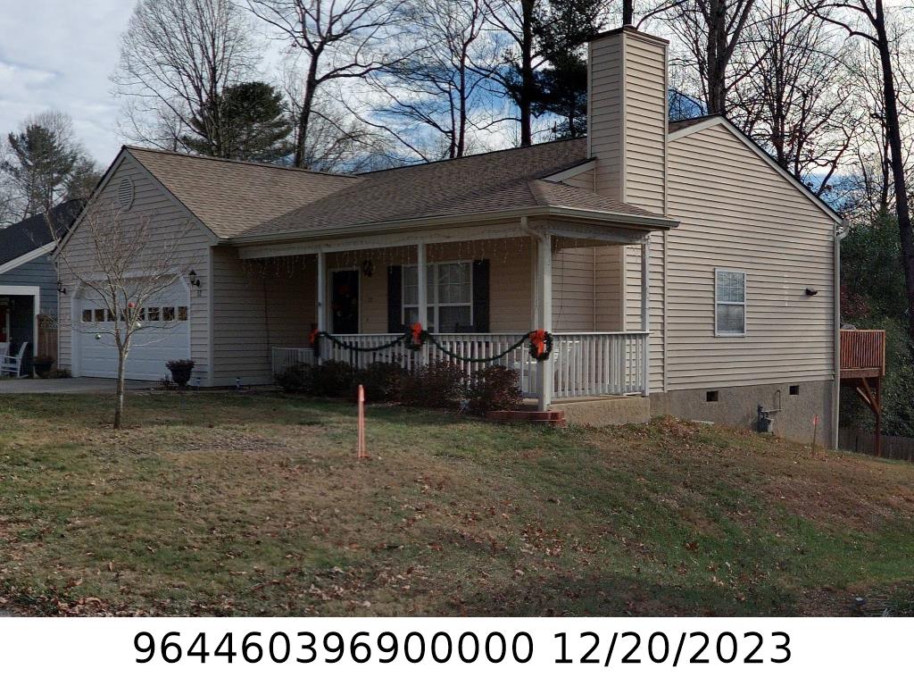 A picture of the property located at 52 FOXBERRY DR, ARDEN NC 28704.