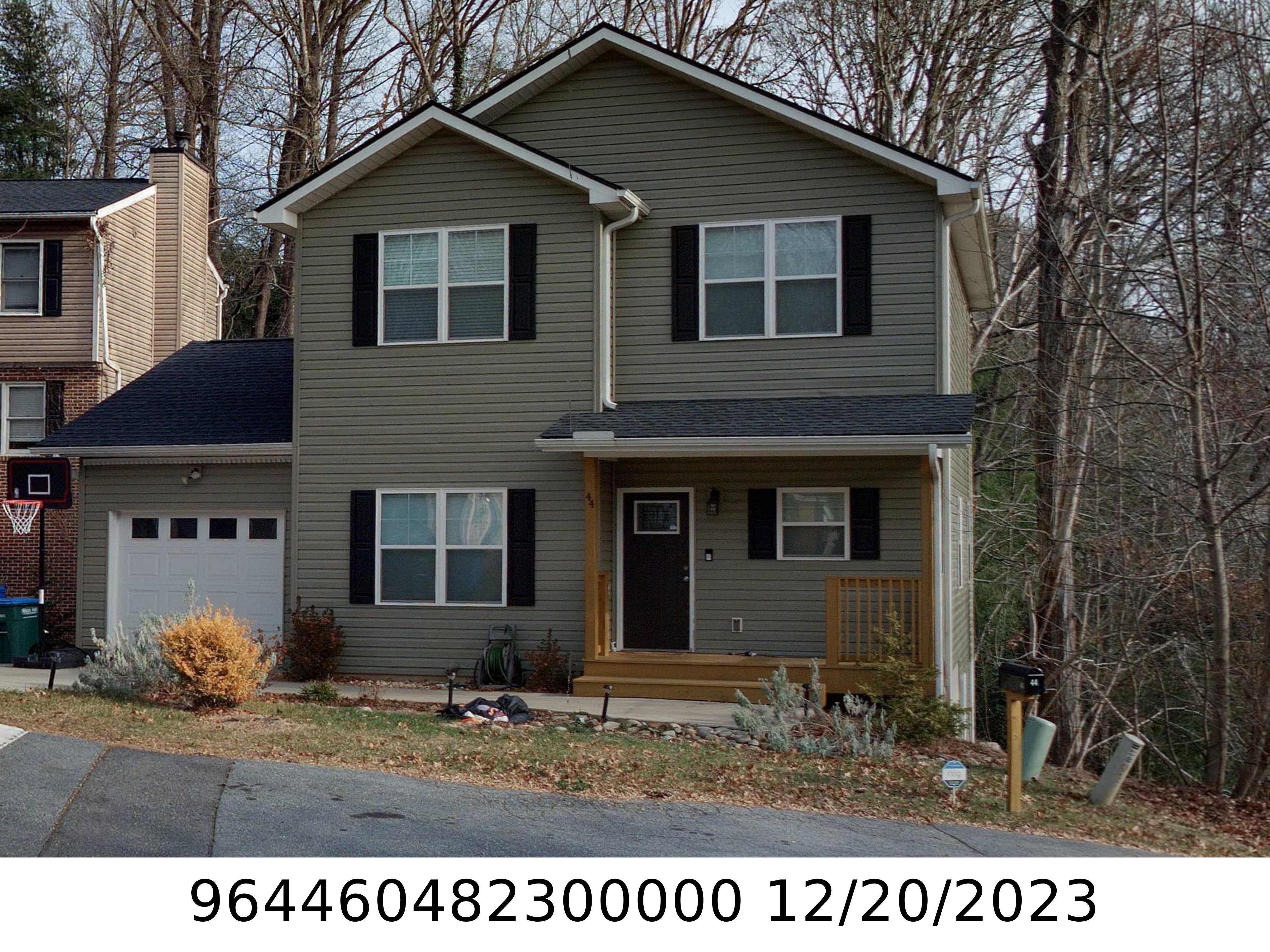 A picture of the property located at 44 FOXBERRY DR, ARDEN NC 28704.