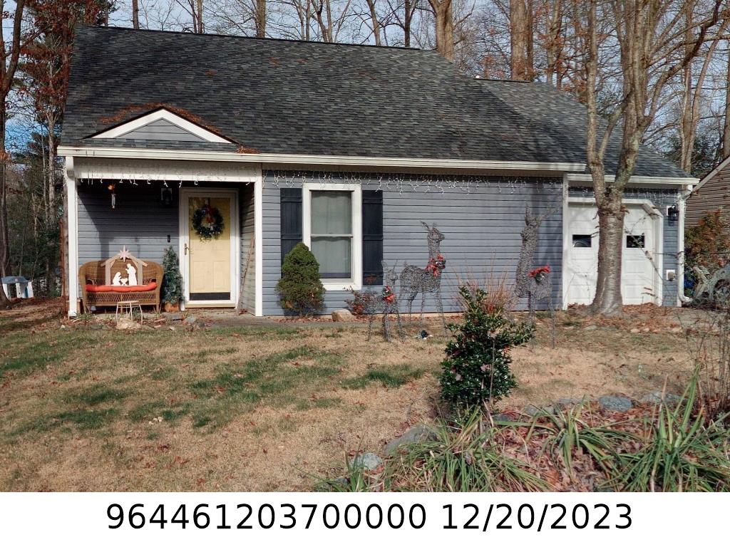 A picture of the property located at 53 FOXBERRY DR, ARDEN NC 28704.