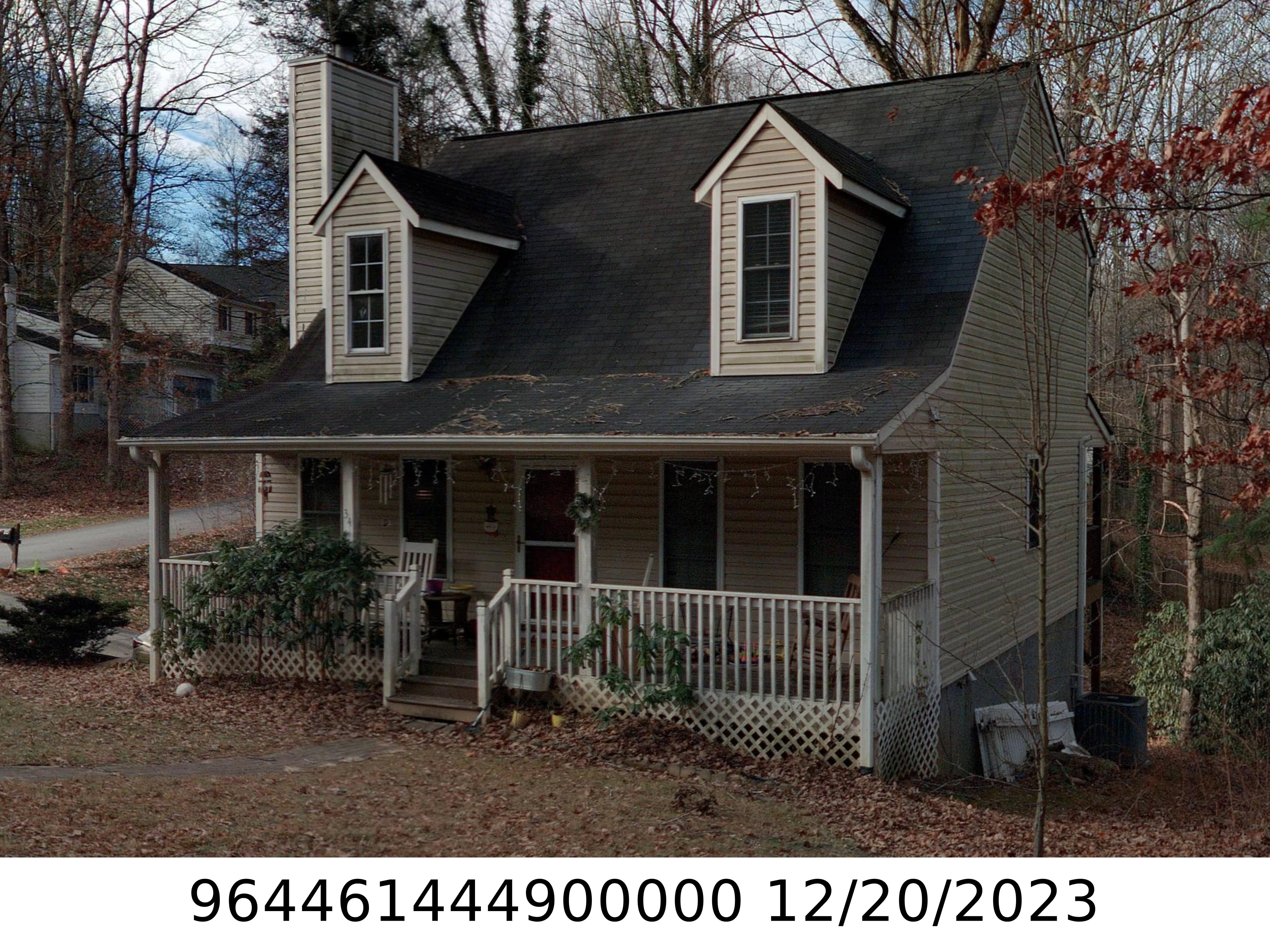 A picture of the property located at 34 SPRING HILL CIR, ARDEN NC 28704.