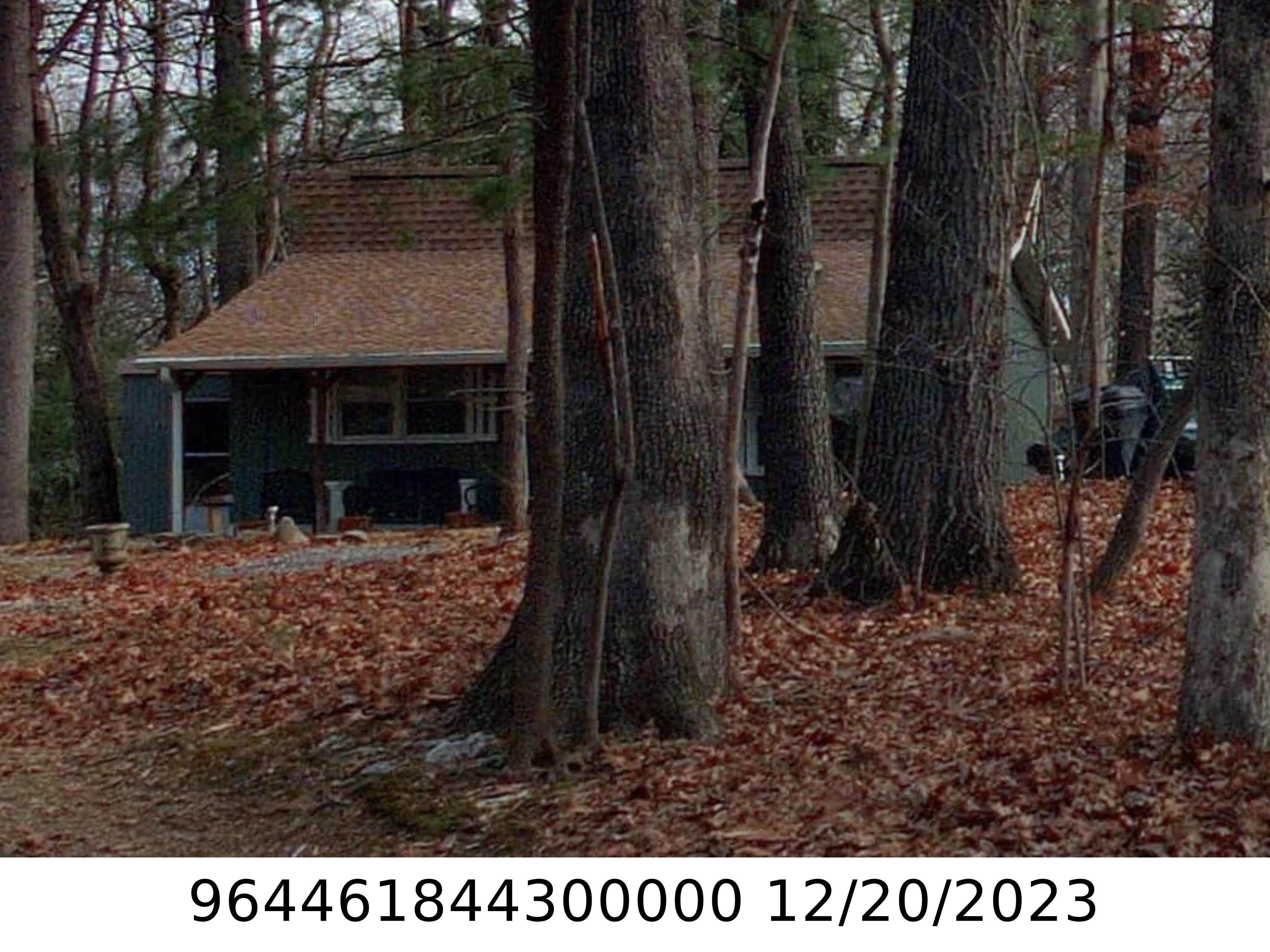 A picture of the property located at 16 DONOTHAN DR, ARDEN NC 28704.