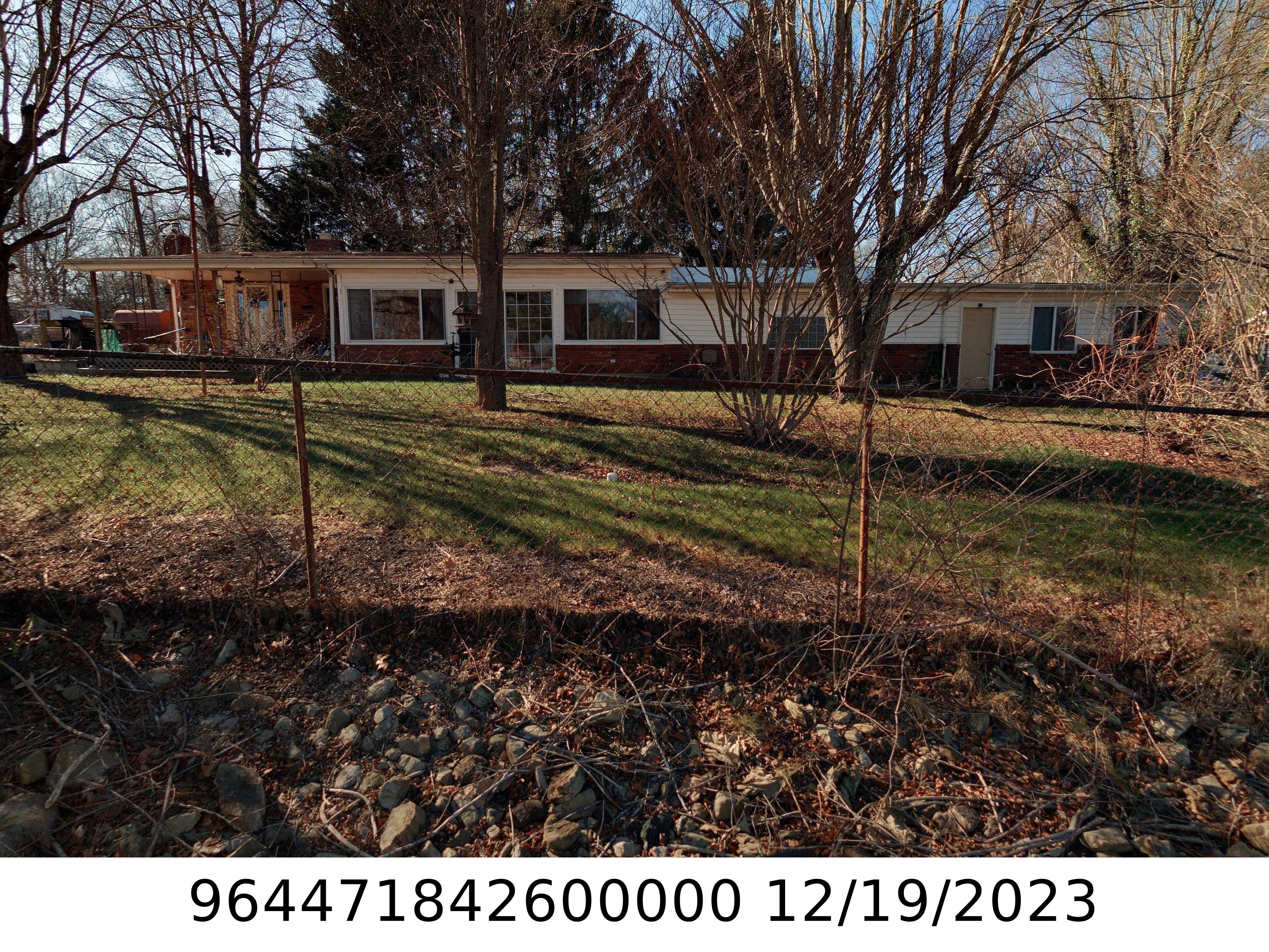 A picture of the property located at 12 CUTSHAW DR, ARDEN NC 28704.