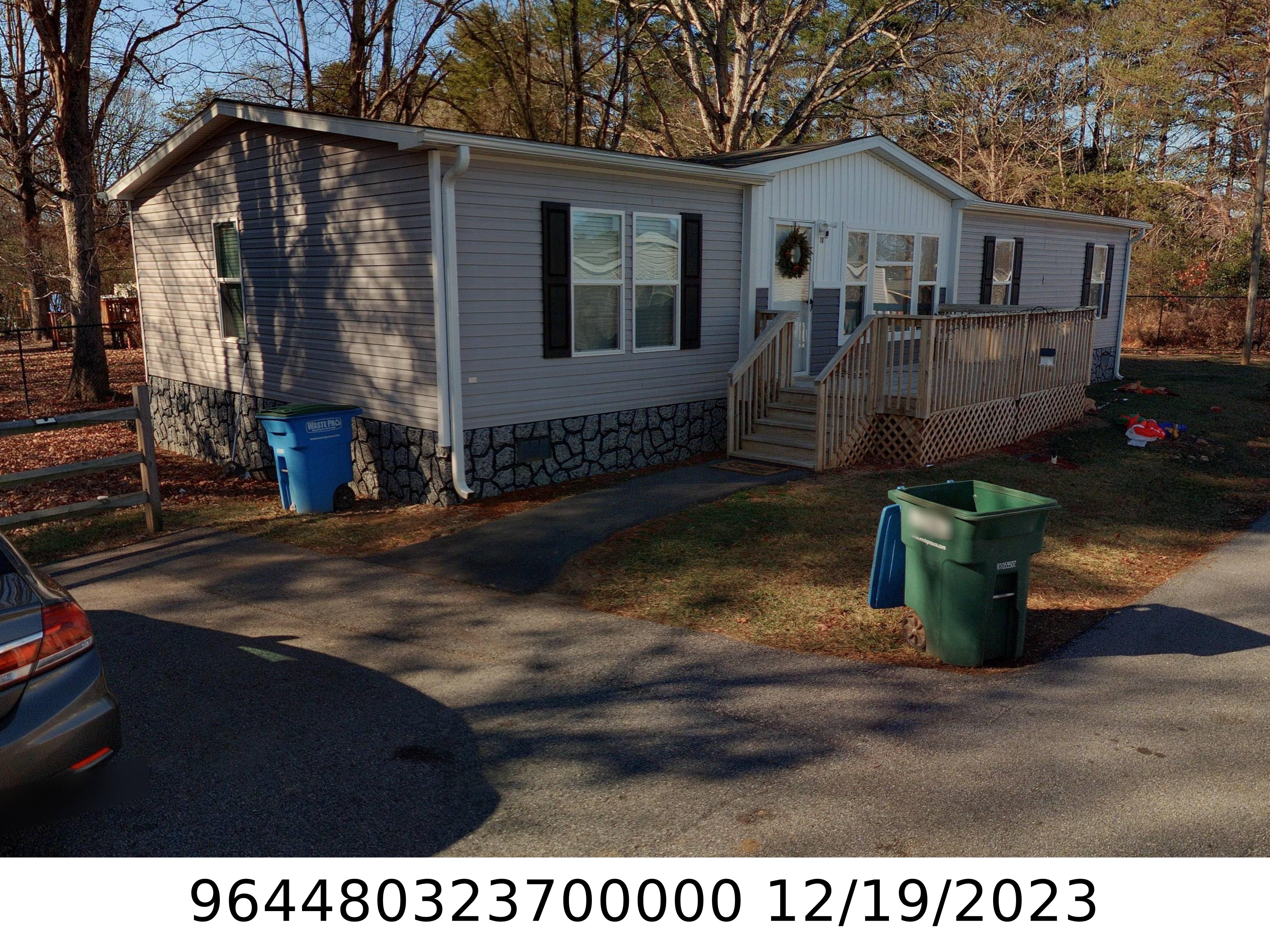 A picture of the property located at 10 SHORT GLENN BRIDGE RD, ARDEN NC 28704.