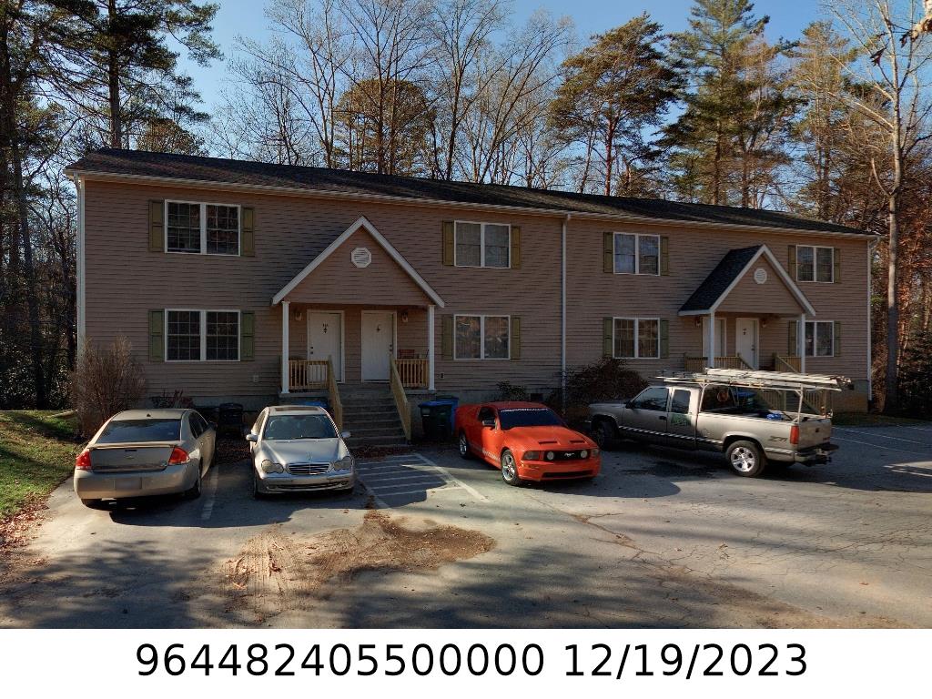A picture of the property located at 18 ICAN DR, ARDEN NC 28704.