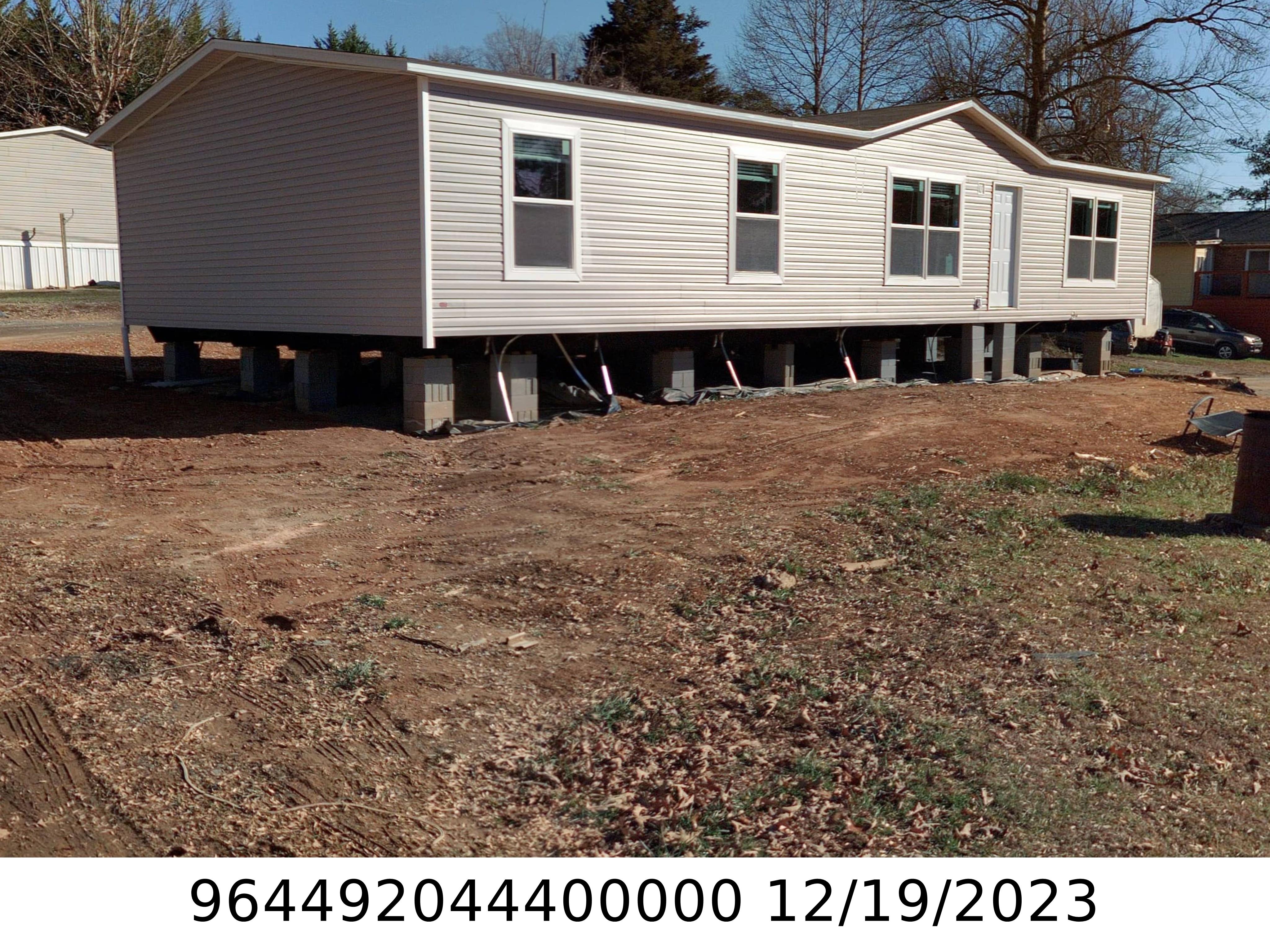 A picture of the property located at 10 ED MILLS DR, ARDEN NC 28704.