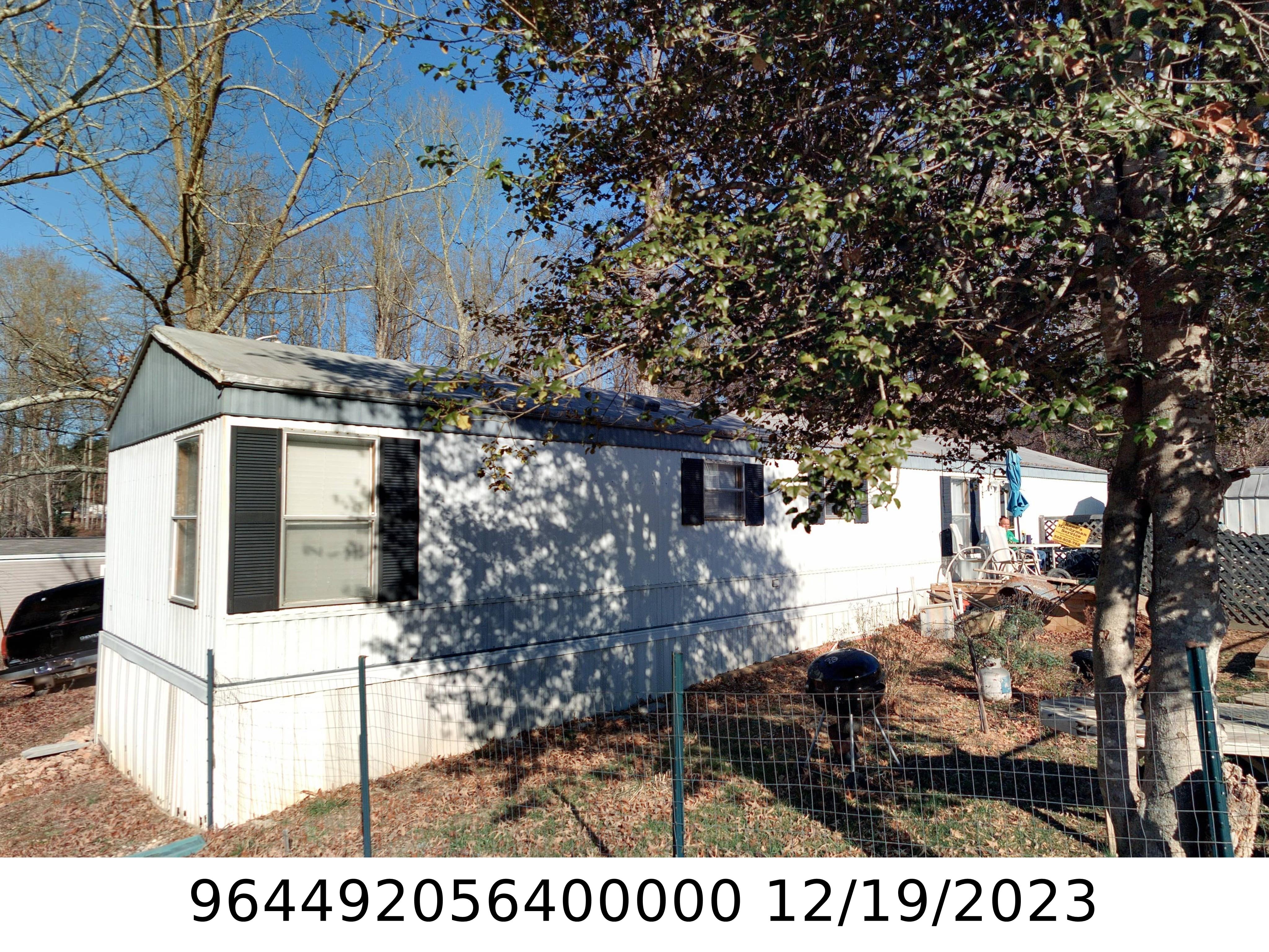 A picture of the property located at 15 ED MILLS DR, ARDEN NC 28704.