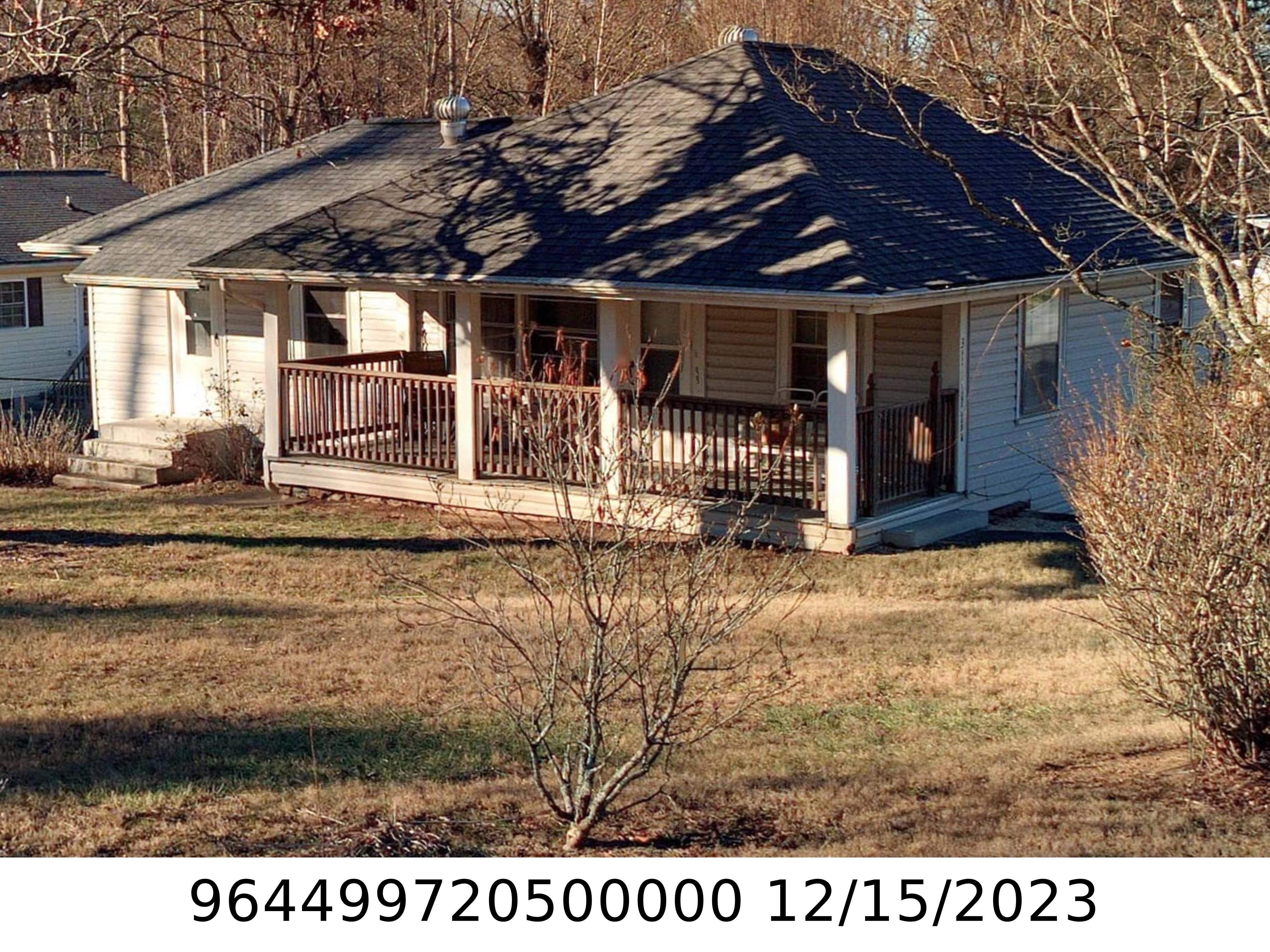 A picture of the property located at 3 MAPLE LN, ARDEN NC 28704.