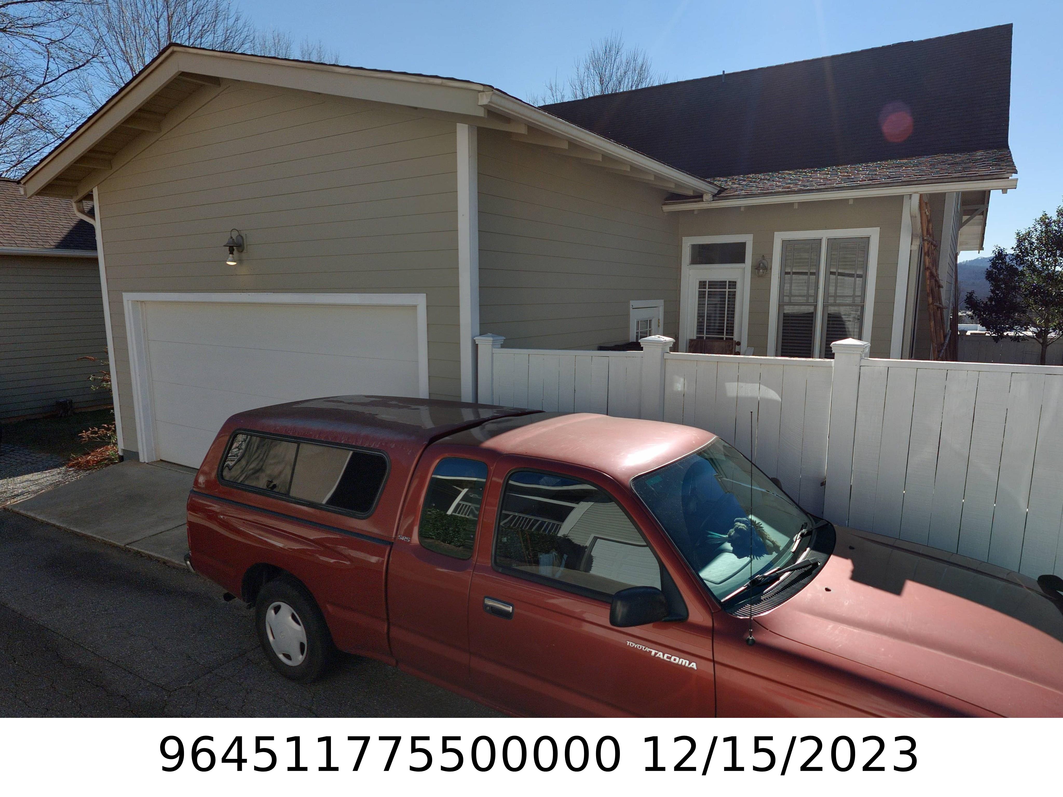 A picture of the property located at 214 LEUCOTHOE LN, ASHEVILLE NC 28803.