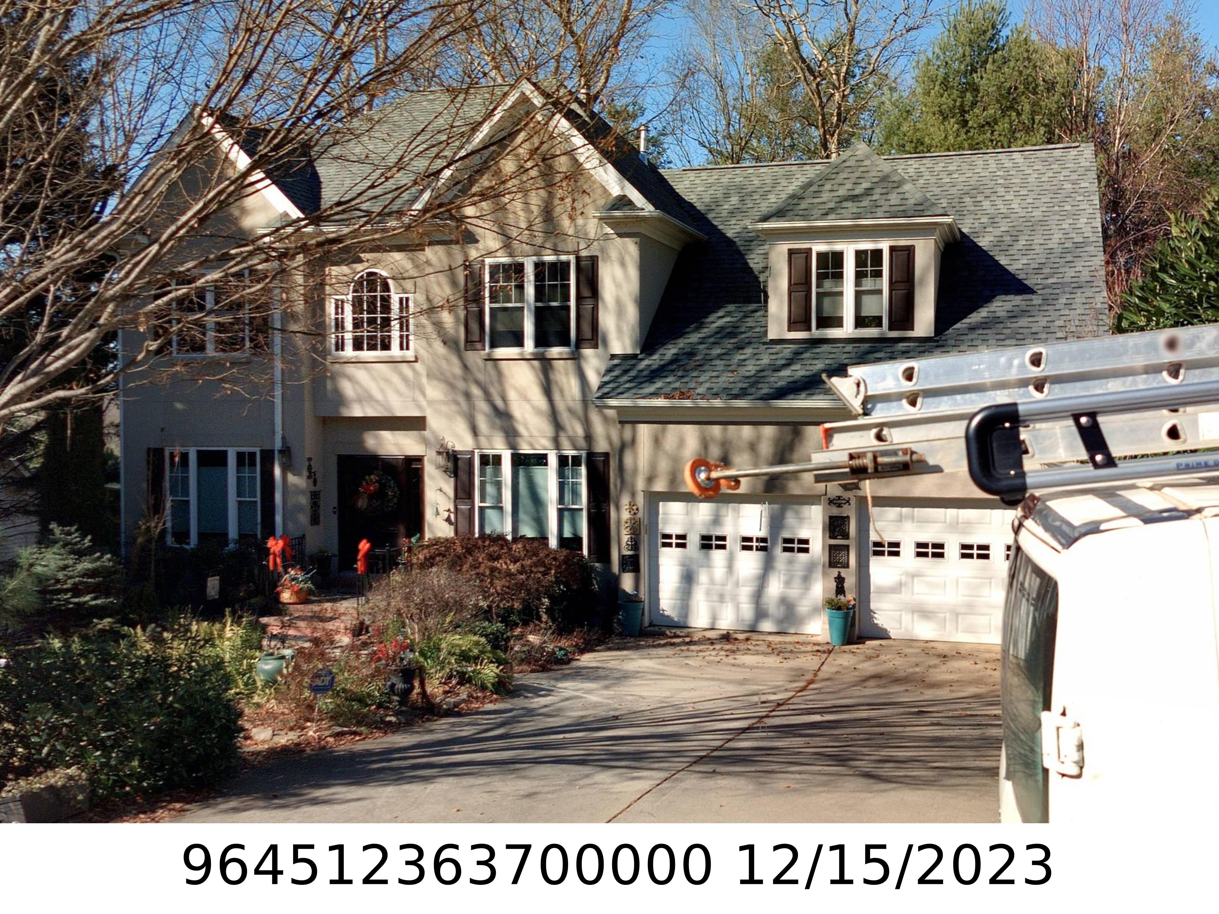 A picture of the property located at 6 ROSEBAY LN, ASHEVILLE NC 28803.
