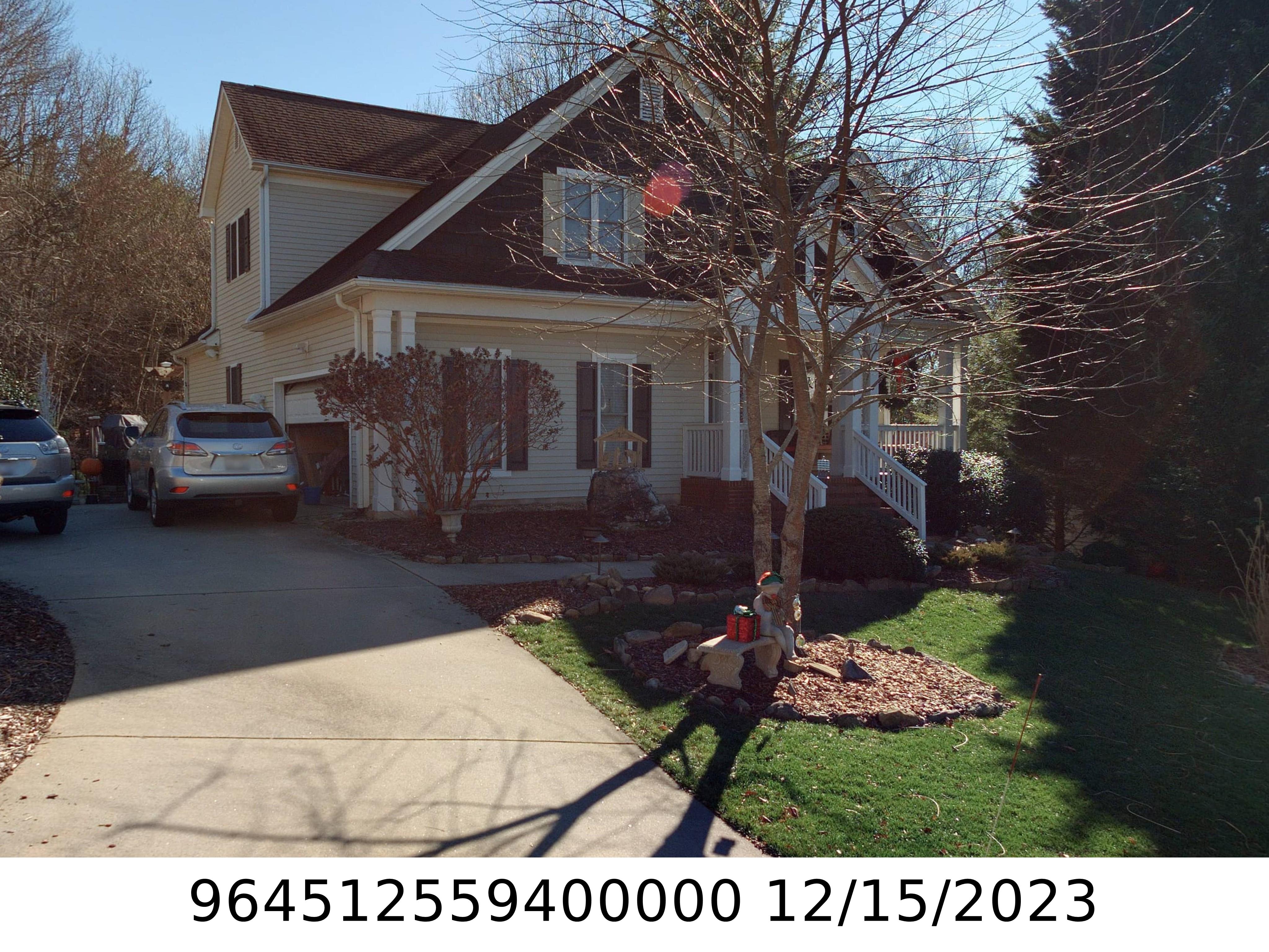 A picture of the property located at 11 ROSEBAY LN, ASHEVILLE NC 28803.