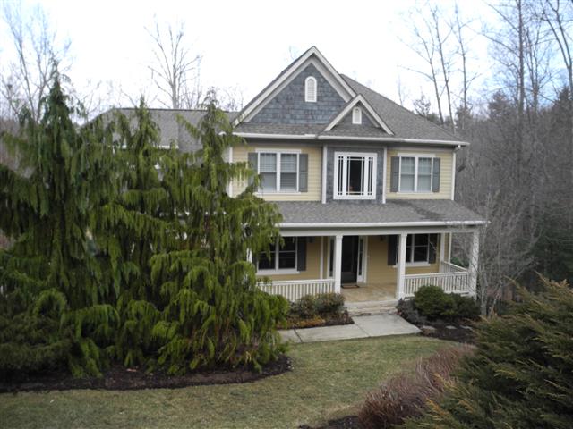 A picture of the property located at 108 RED CEDAR LN, ASHEVILLE NC 28803.