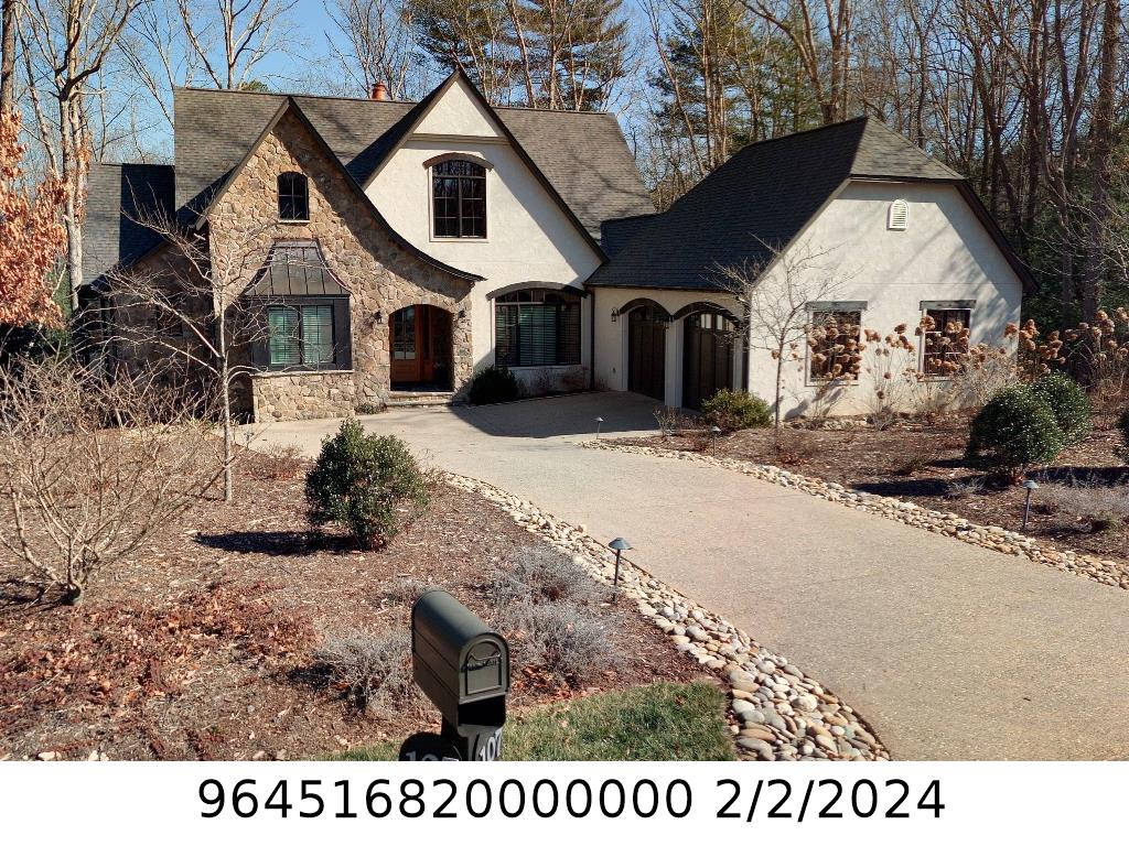 A picture of the property located at 107 UPPERFELL CT, ASHEVILLE NC 28803.