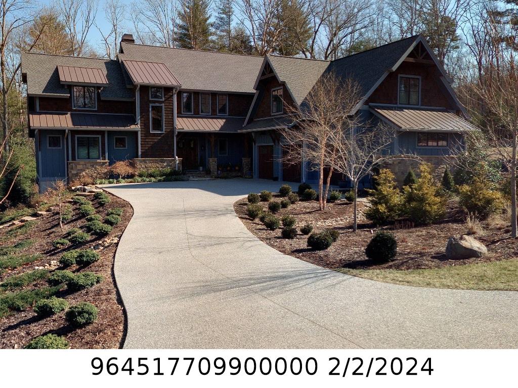 A picture of the property located at 143 UPPERFELL CT, ASHEVILLE NC 28803.