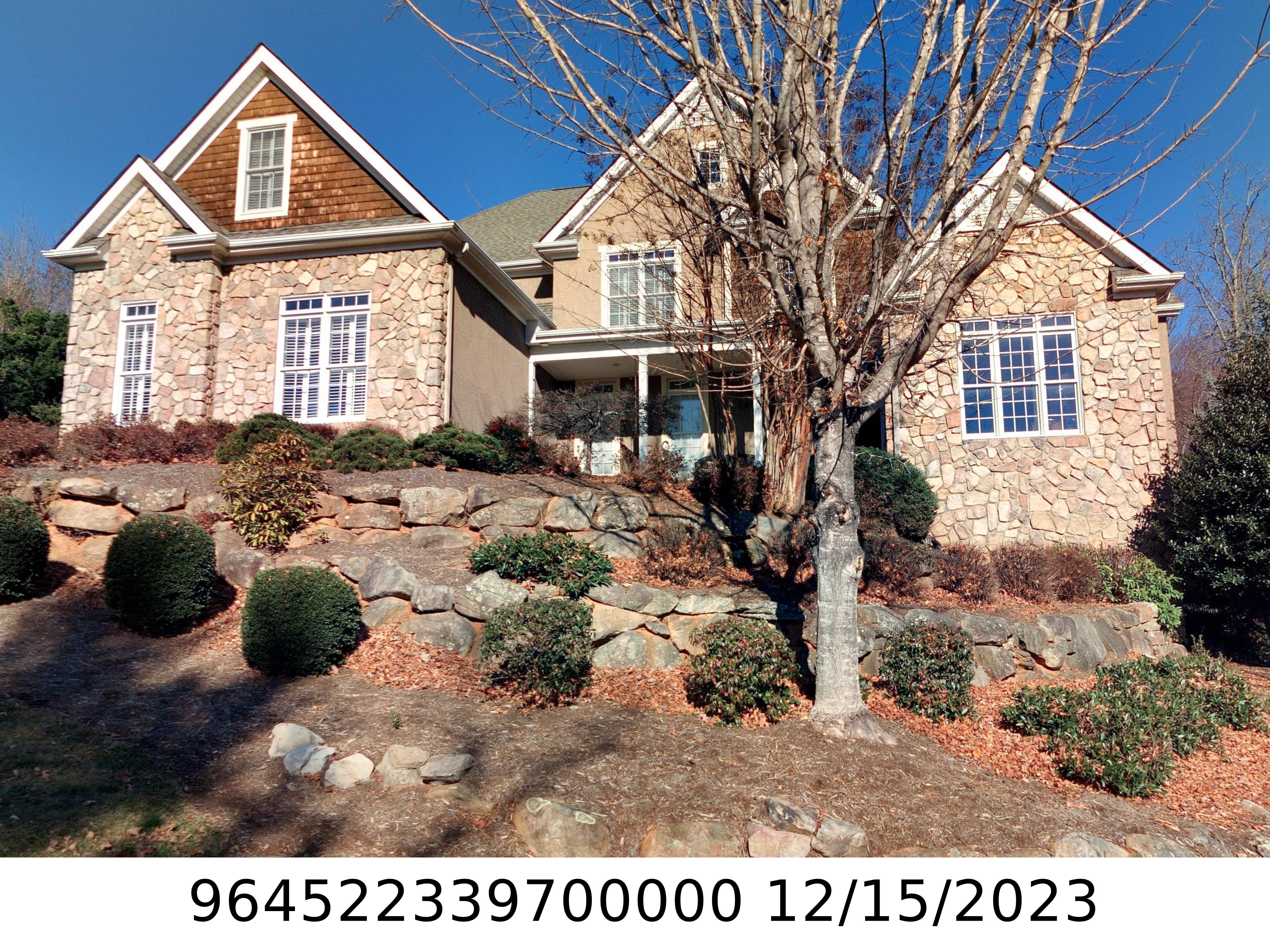 A picture of the property located at 2009 VIBURNUM LN, ASHEVILLE NC 28803.