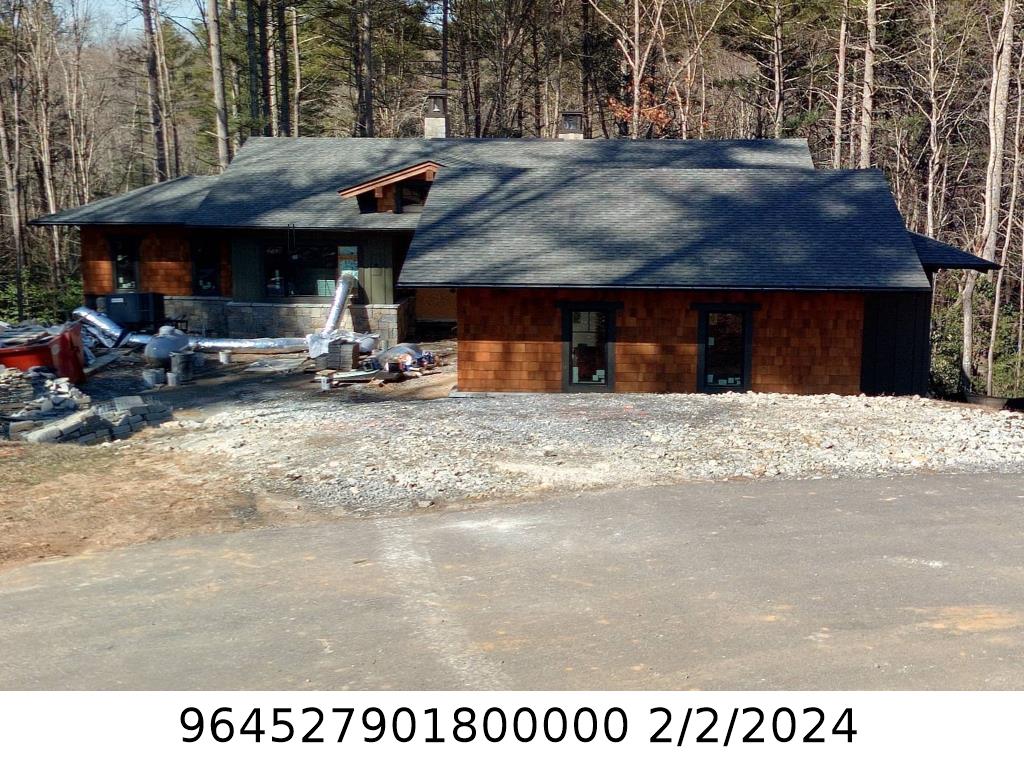 A picture of the property located at 424 MORAINE CT, ASHEVILLE NC 28803.