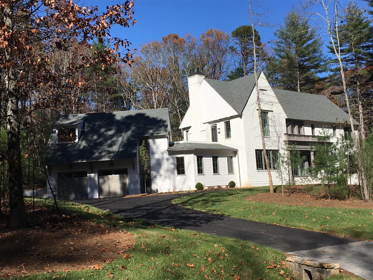 A picture of the property located at 93 MIREHOUSE RUN, ASHEVILLE NC 28803.