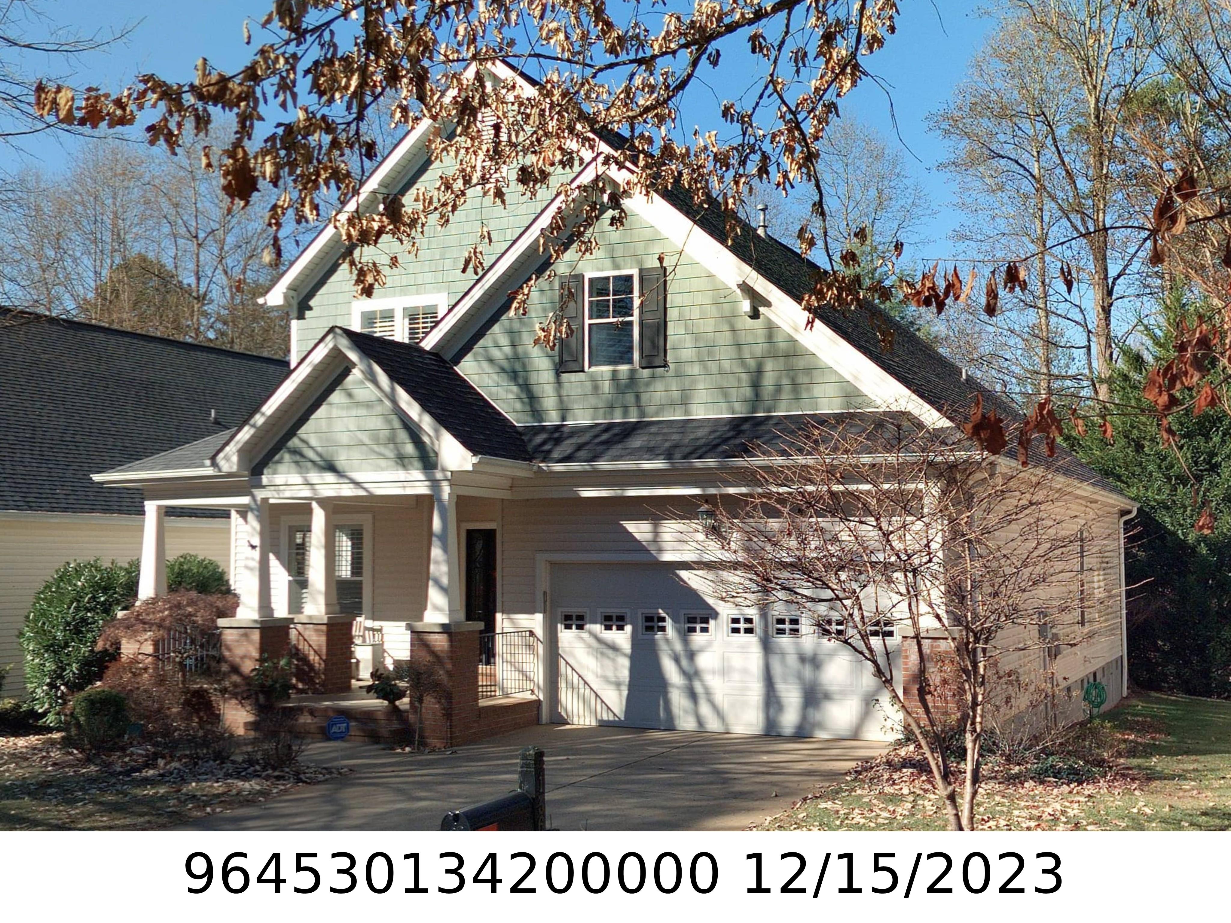A picture of the property located at 1366 HEATHBROOK CIR, ASHEVILLE NC 28803.