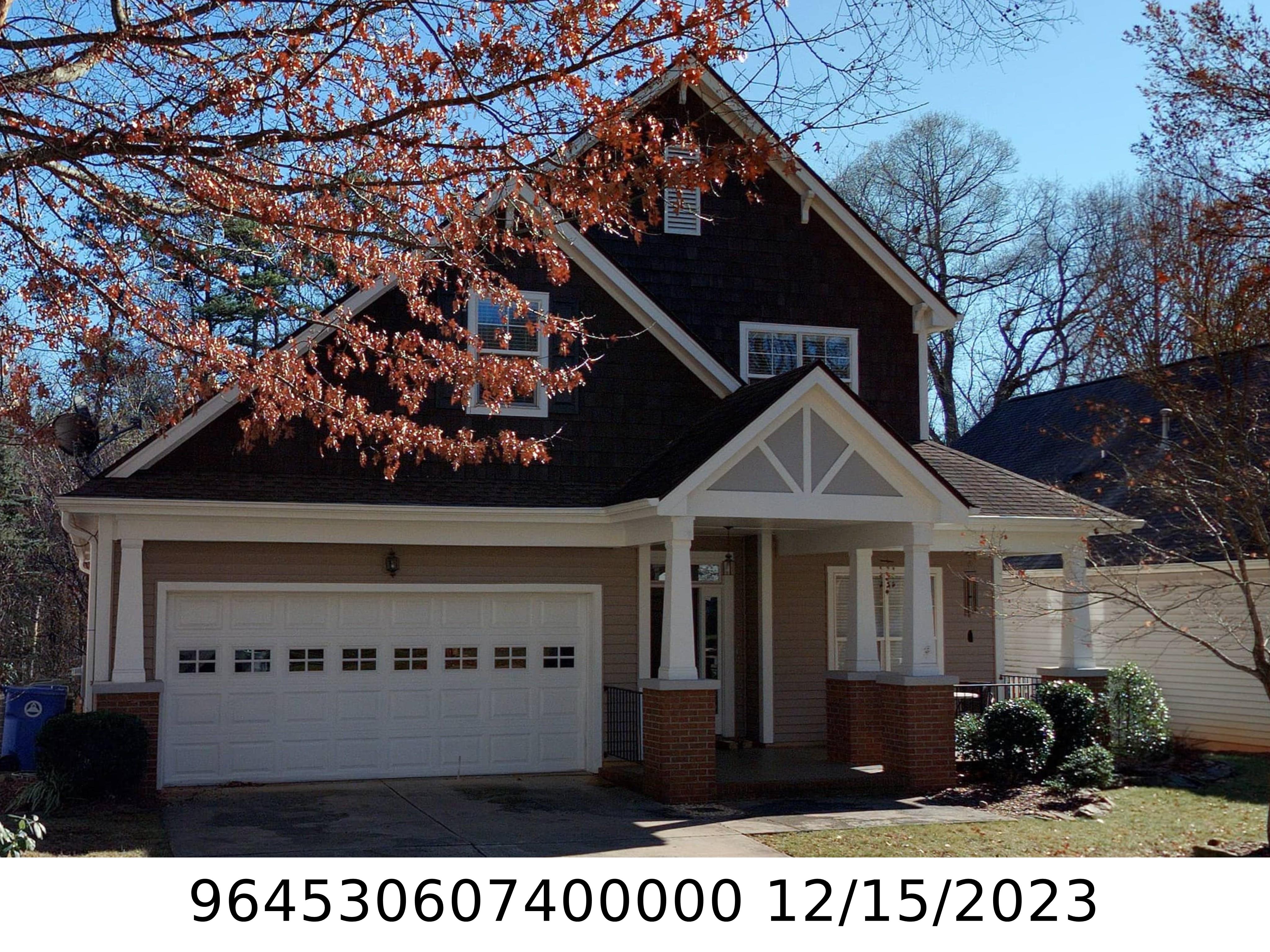 A picture of the property located at 1306 HEATHBROOK CIR, ASHEVILLE NC 28803.
