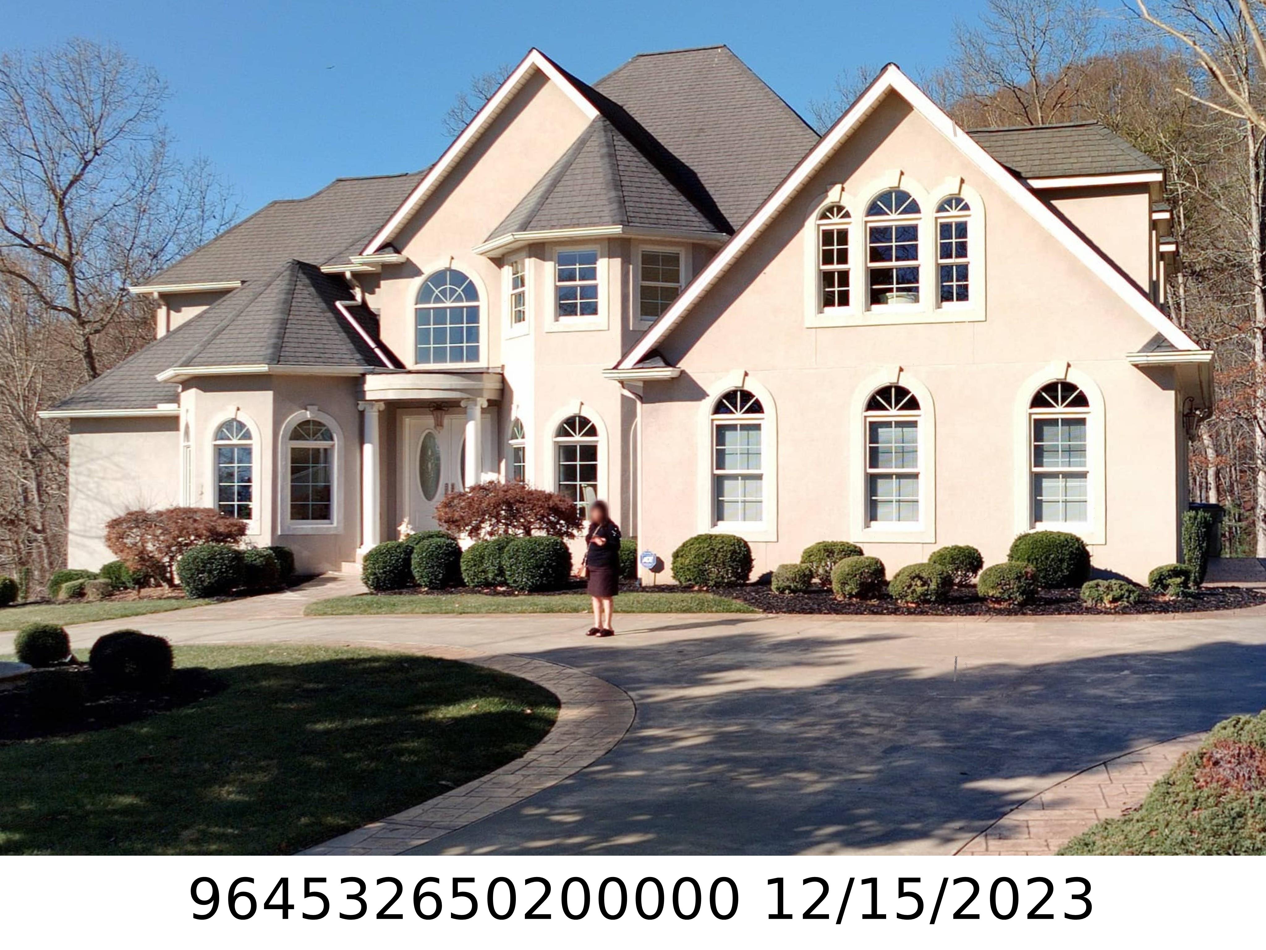 A picture of the property located at 1812 ELLICOTT LN, ASHEVILLE NC 28803.