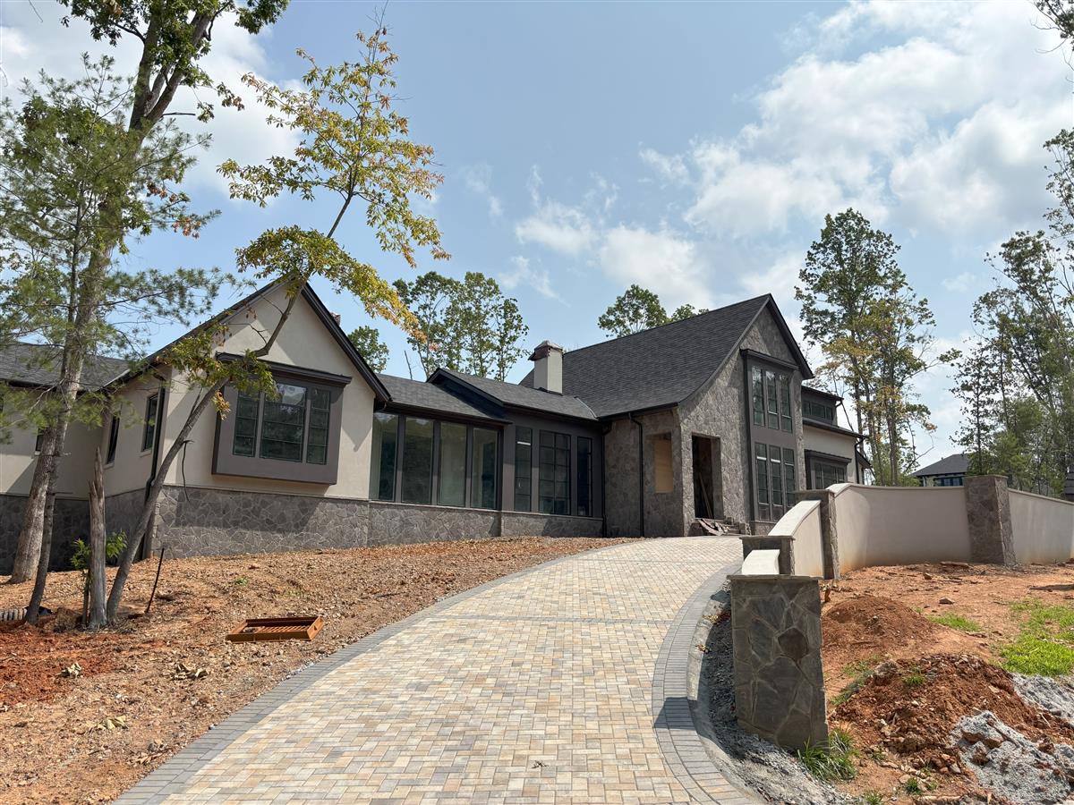 A picture of the property located at 315 BELLE ISLE WAY, ASHEVILLE NC 28803.