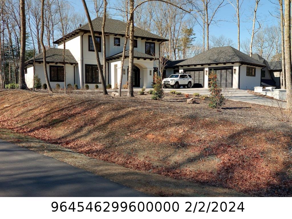 A picture of the property located at 44 EMERALD NECKLACE DR, ASHEVILLE NC 28803.