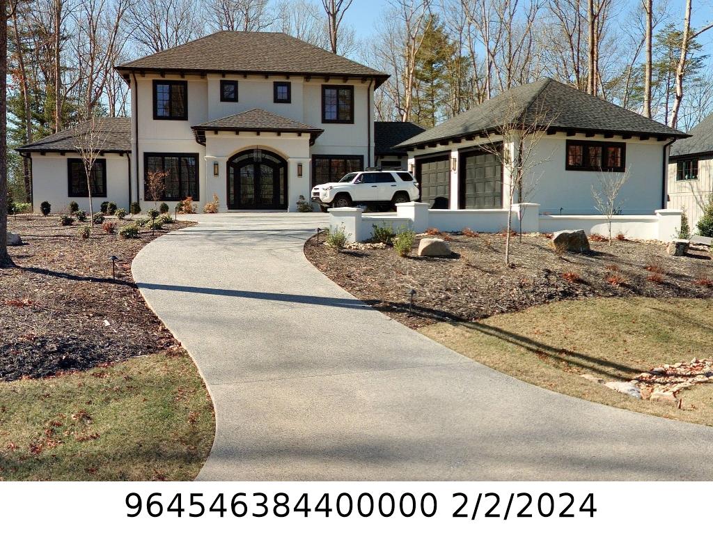 A picture of the property located at 38 EMERALD NECKLACE DR, ASHEVILLE NC 28803.