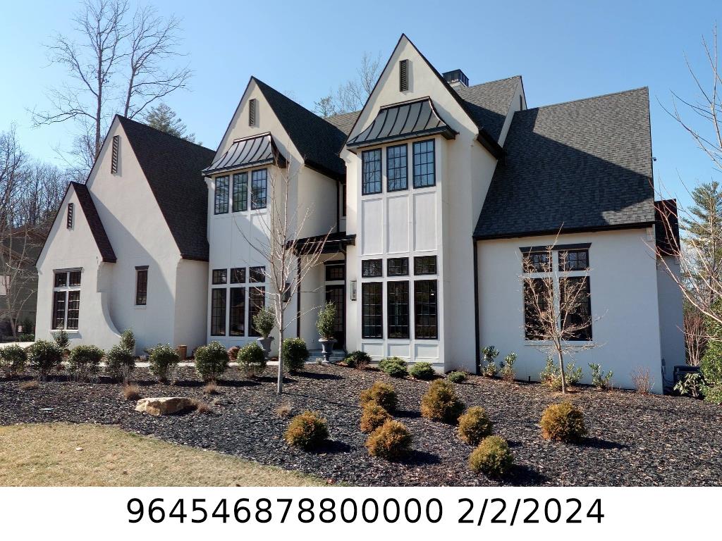 A picture of the property located at 6 STANSBURY DR, ASHEVILLE NC 28803.