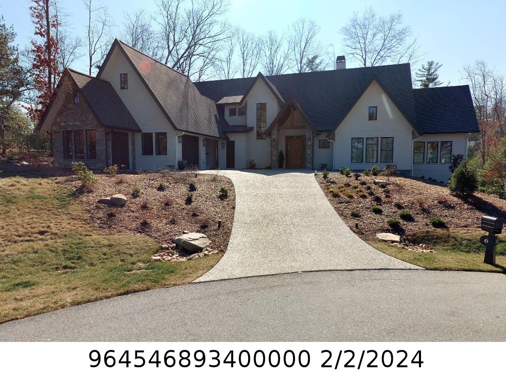 A picture of the property located at 6 BURNHAM WAY, ASHEVILLE NC 28803.