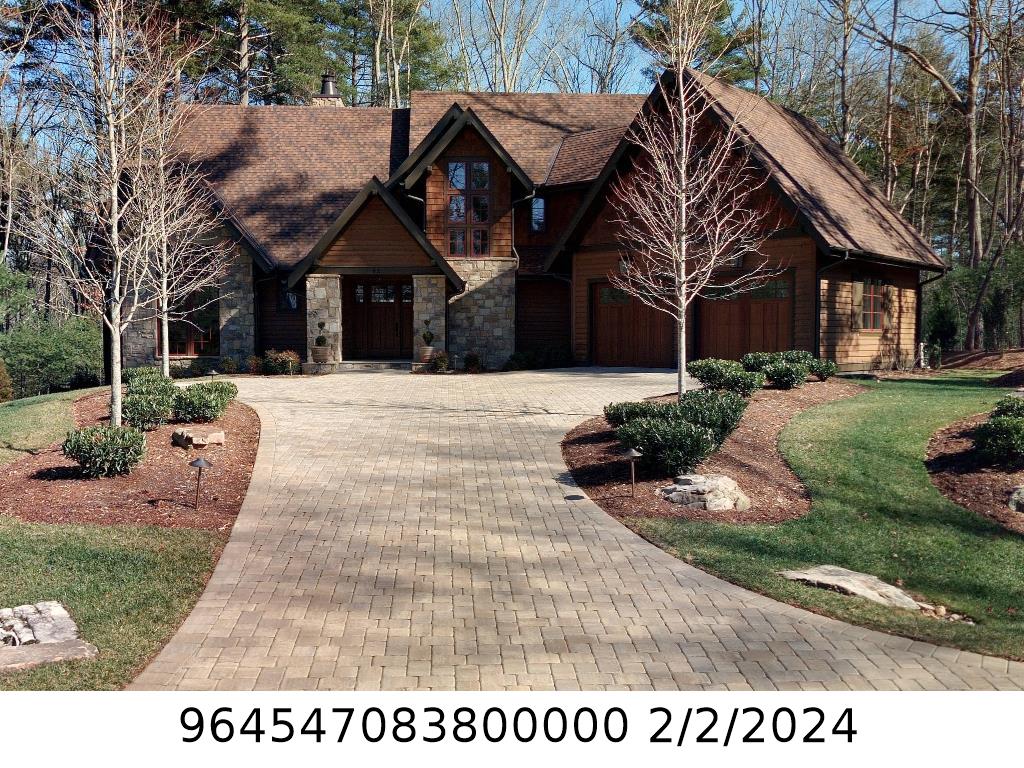 A picture of the property located at 93 EMERALD NECKLACE DR, ASHEVILLE NC 28803.