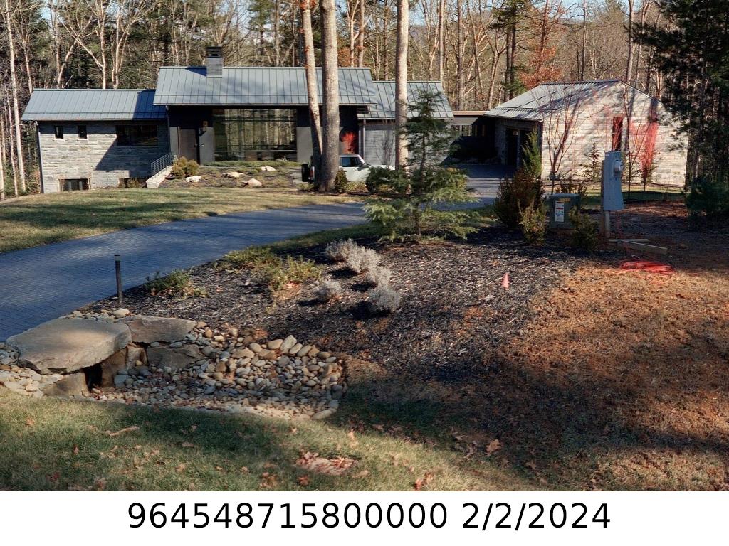 A picture of the property located at 129 LOCHSTEAD CT, ASHEVILLE NC 28803.