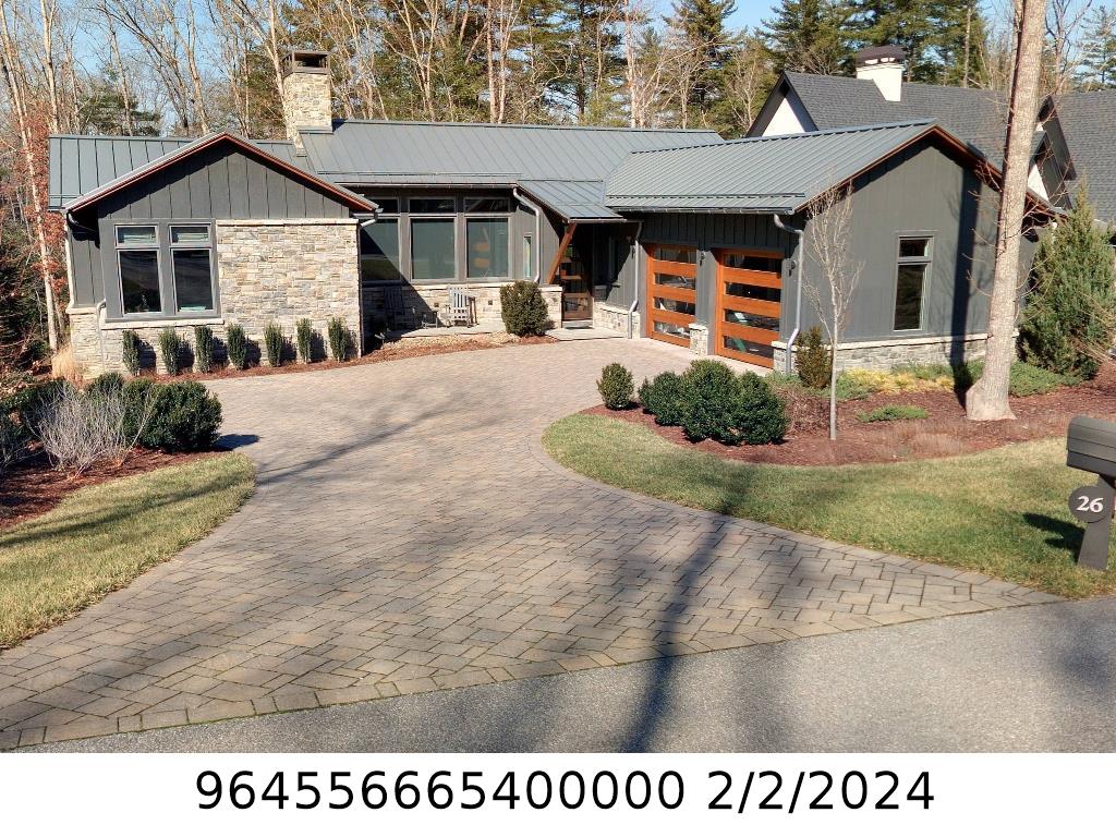 A picture of the property located at 26 HALLETT CT, ASHEVILLE NC 28803.