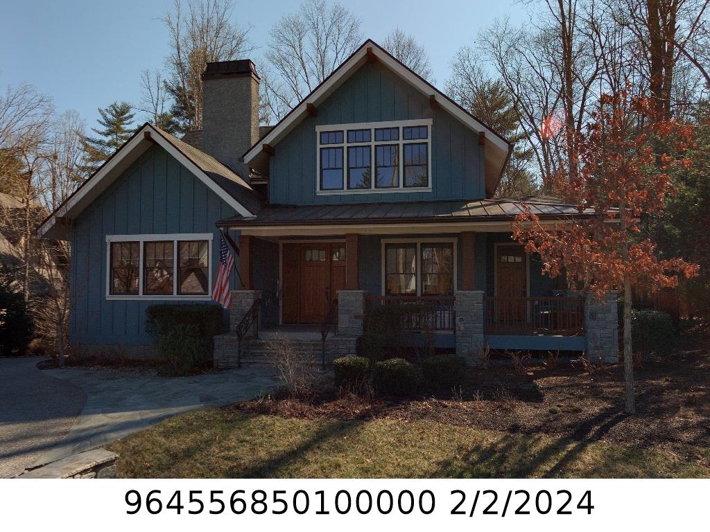 A picture of the property located at 27 HALLETT CT, ASHEVILLE NC 28803.