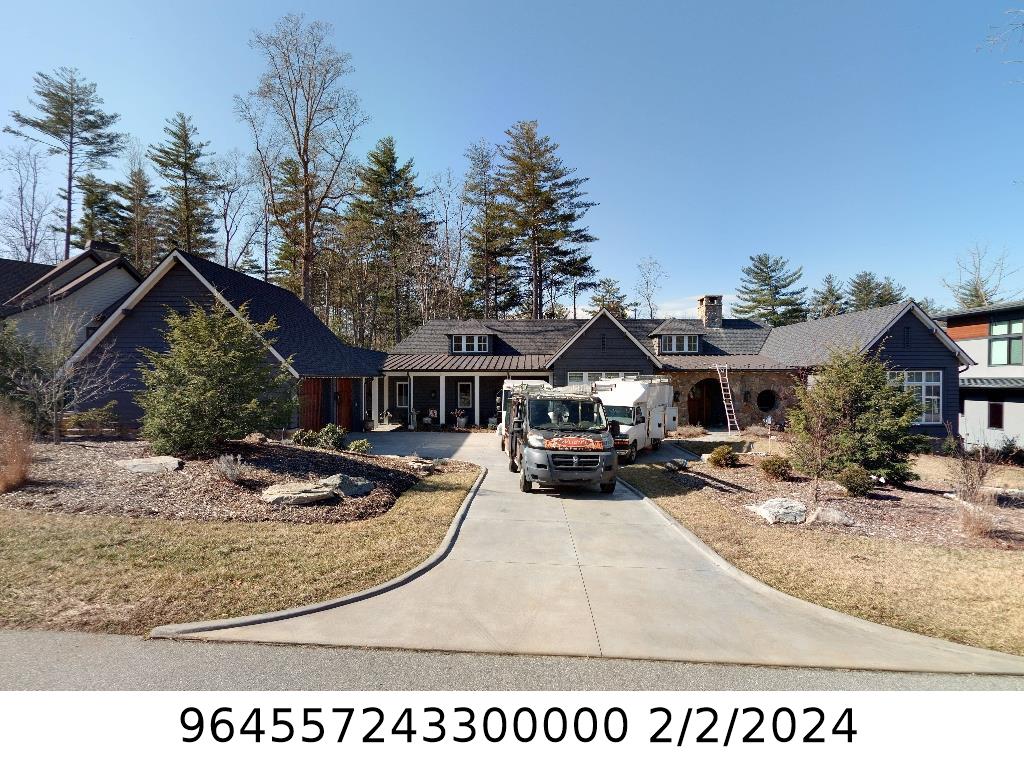 A picture of the property located at 20 STANSBURY DR, ASHEVILLE NC 28803.