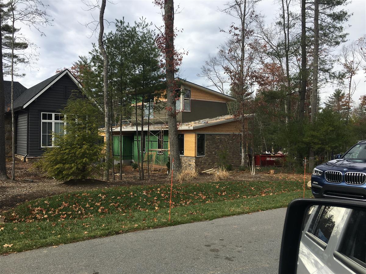A picture of the property located at 24 STANSBURY DR, ASHEVILLE NC 28803.